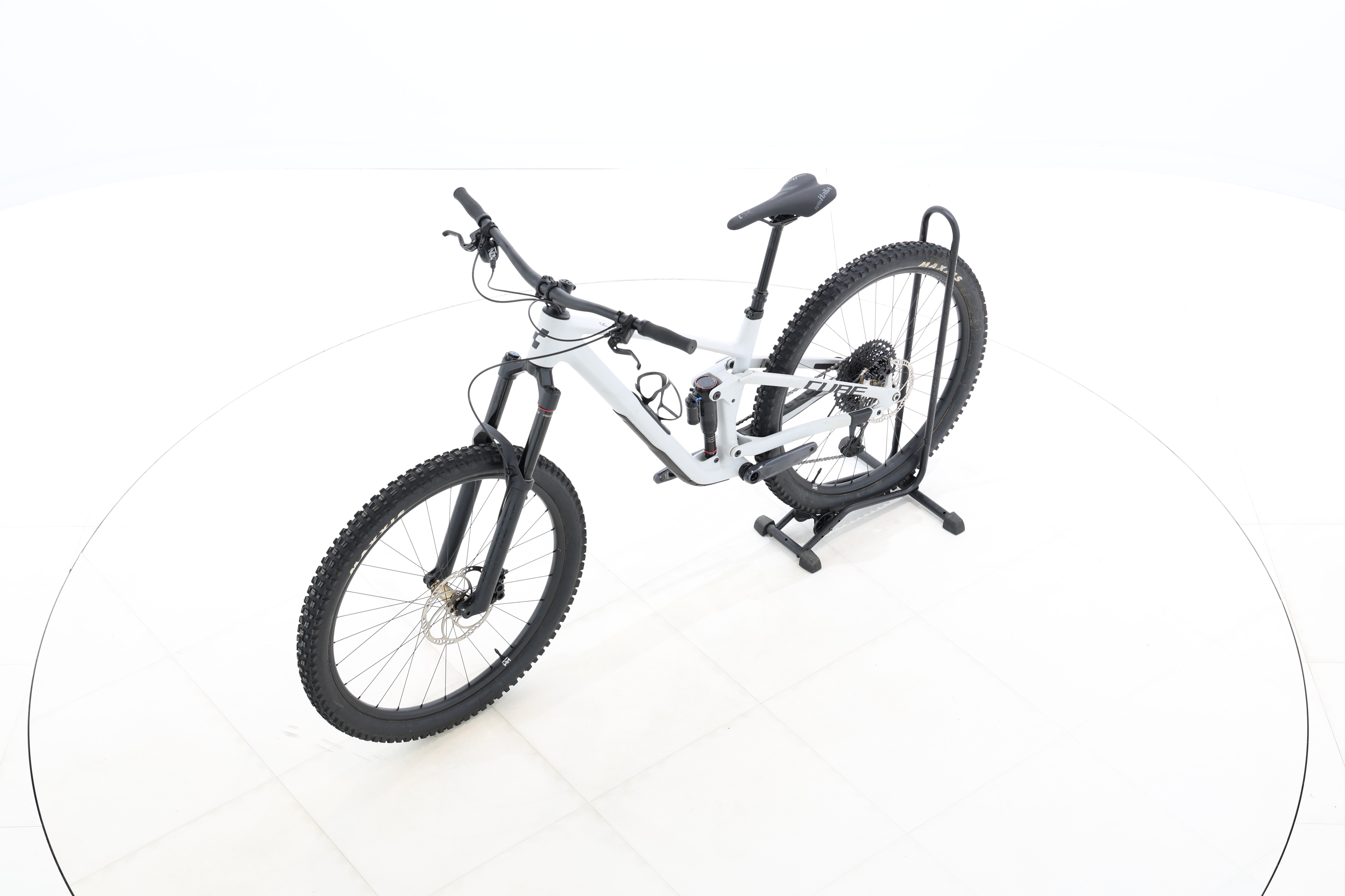 b0a7b68e-e889-4abb-a4ee-2432067b8e89