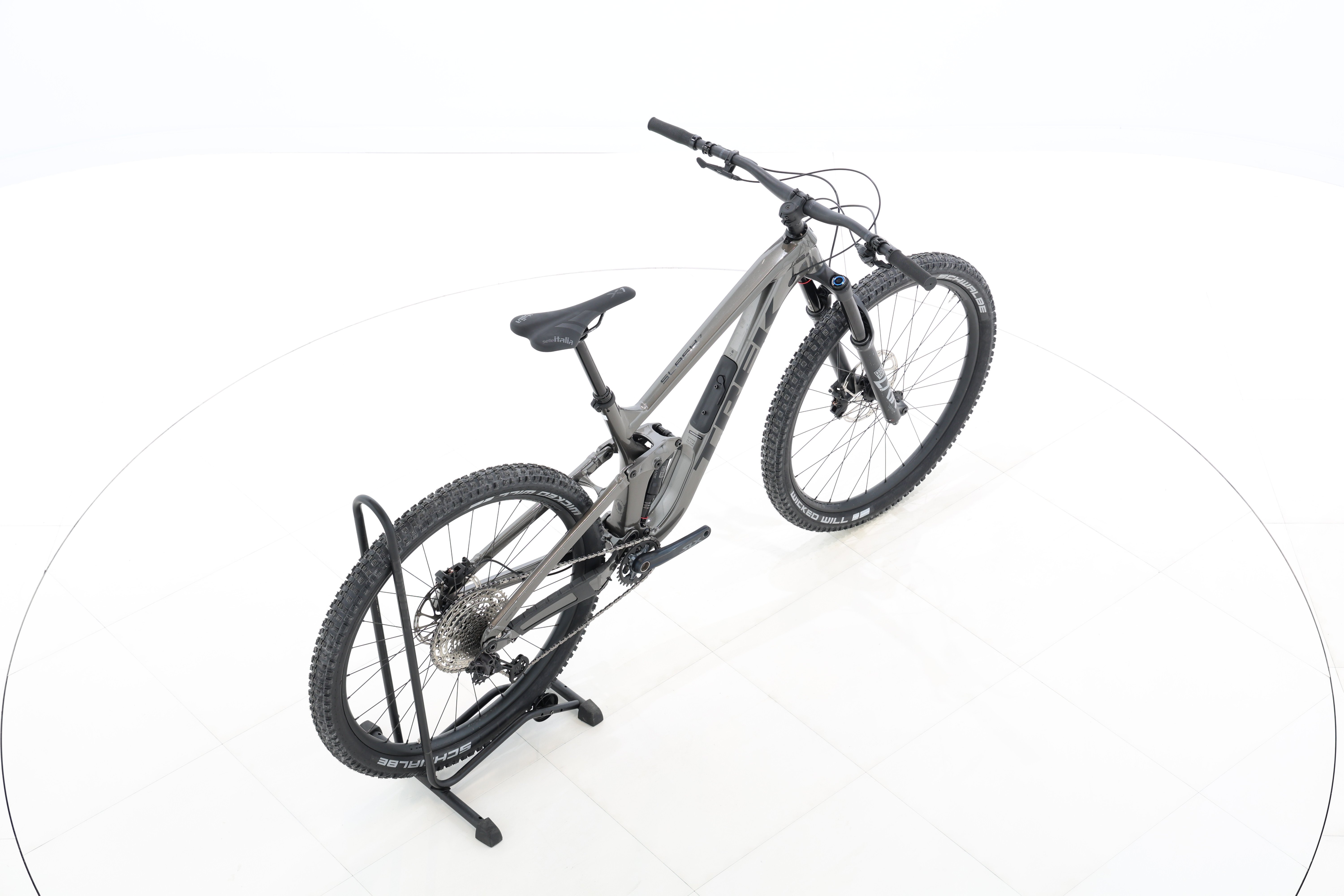 e2808612-ddf3-42be-b2a4-8378ba93e470