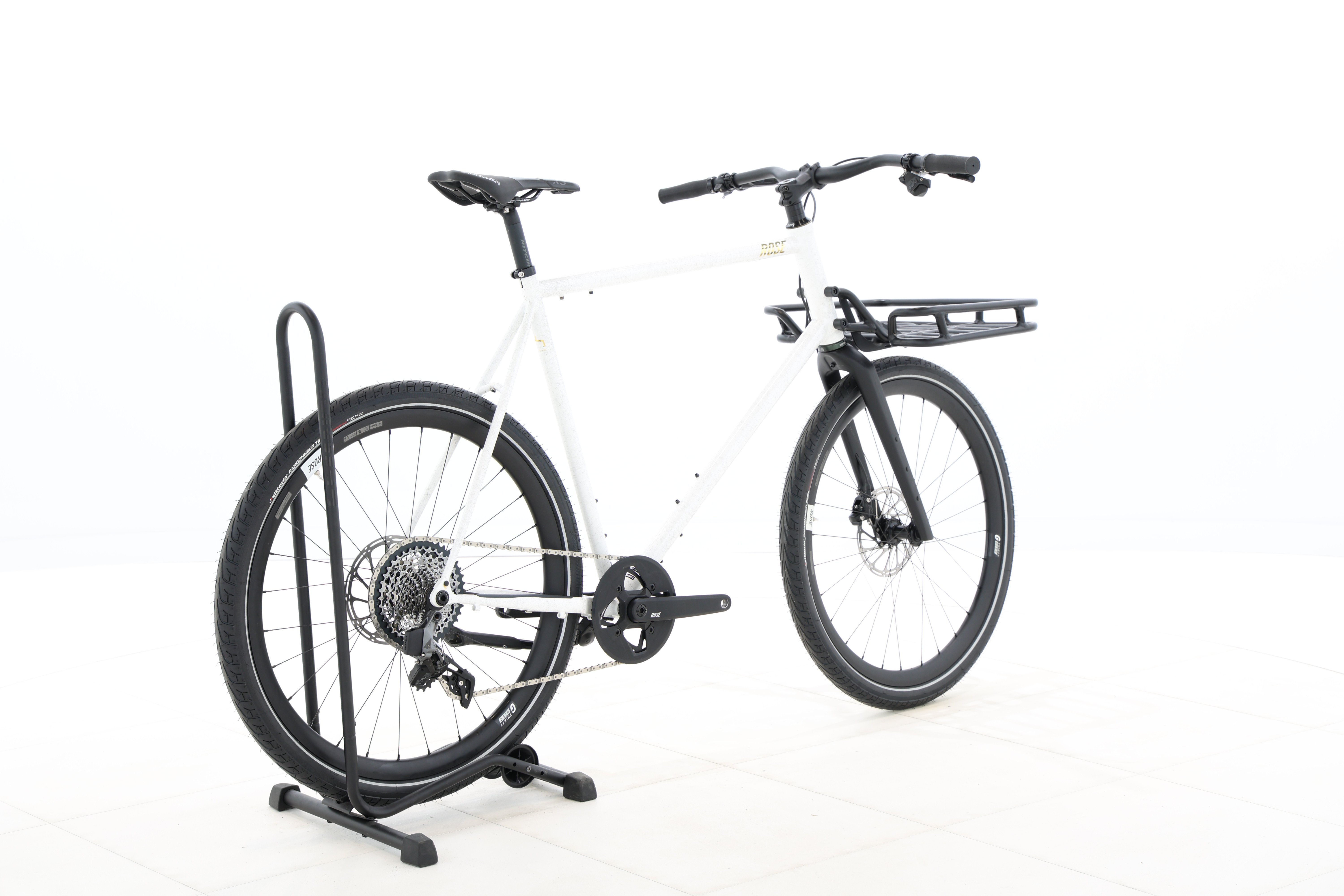 d6ecb666-95b9-4b29-bacf-771591f0427c