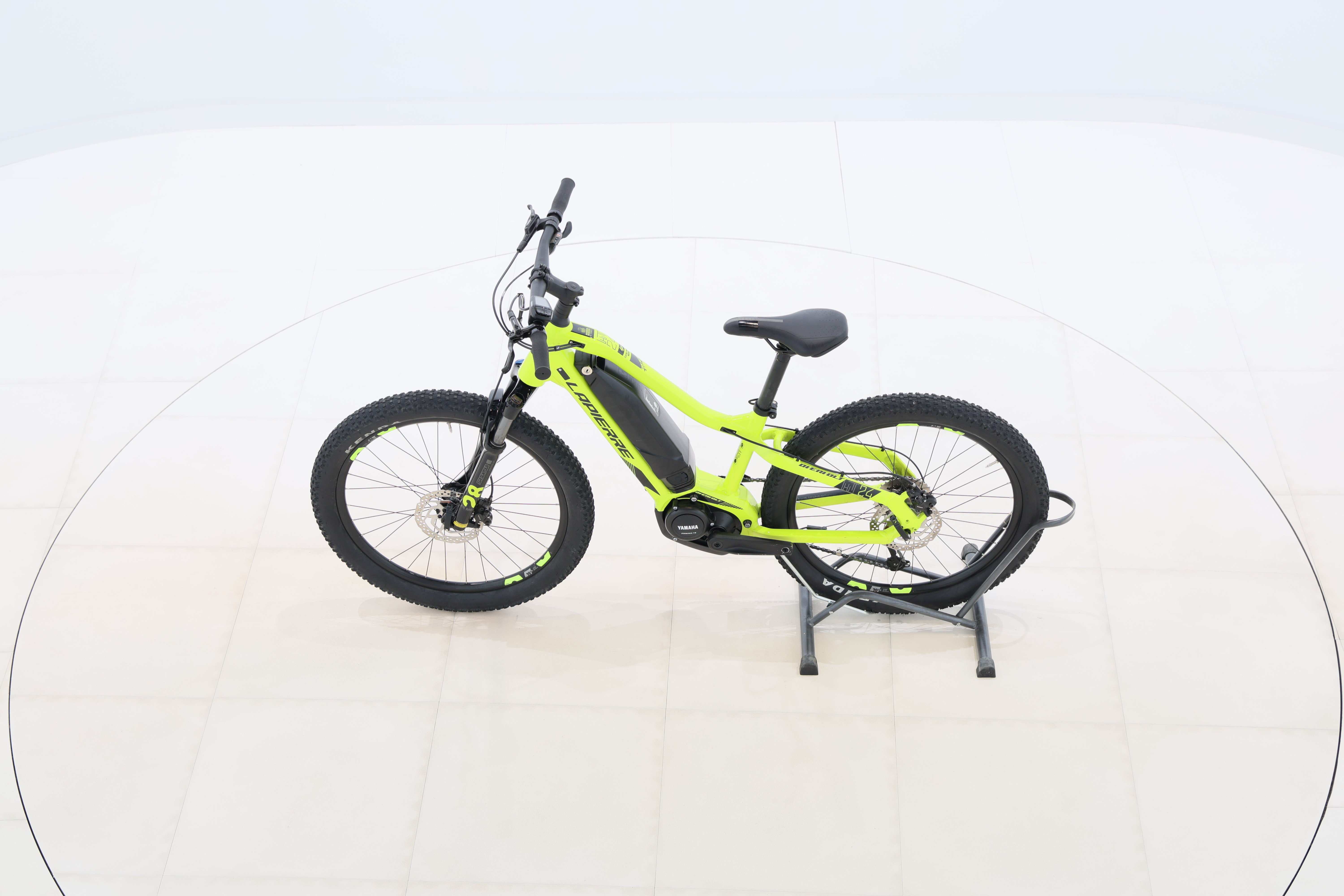 f550f6fc-6d0d-418d-bddf-8c7150c7f27c