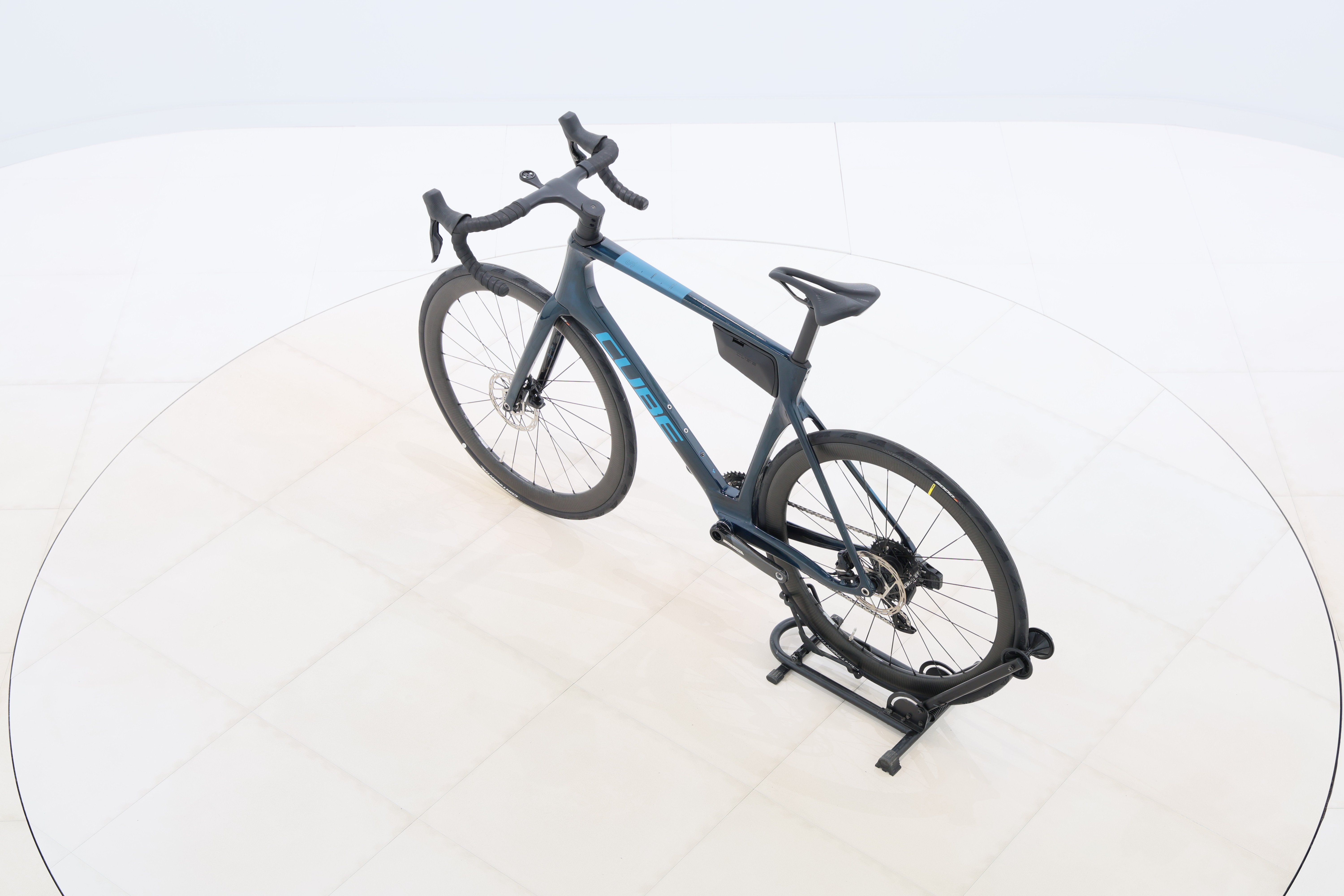 fb226b9c-0318-4bf2-92e3-4f1d94e1e701