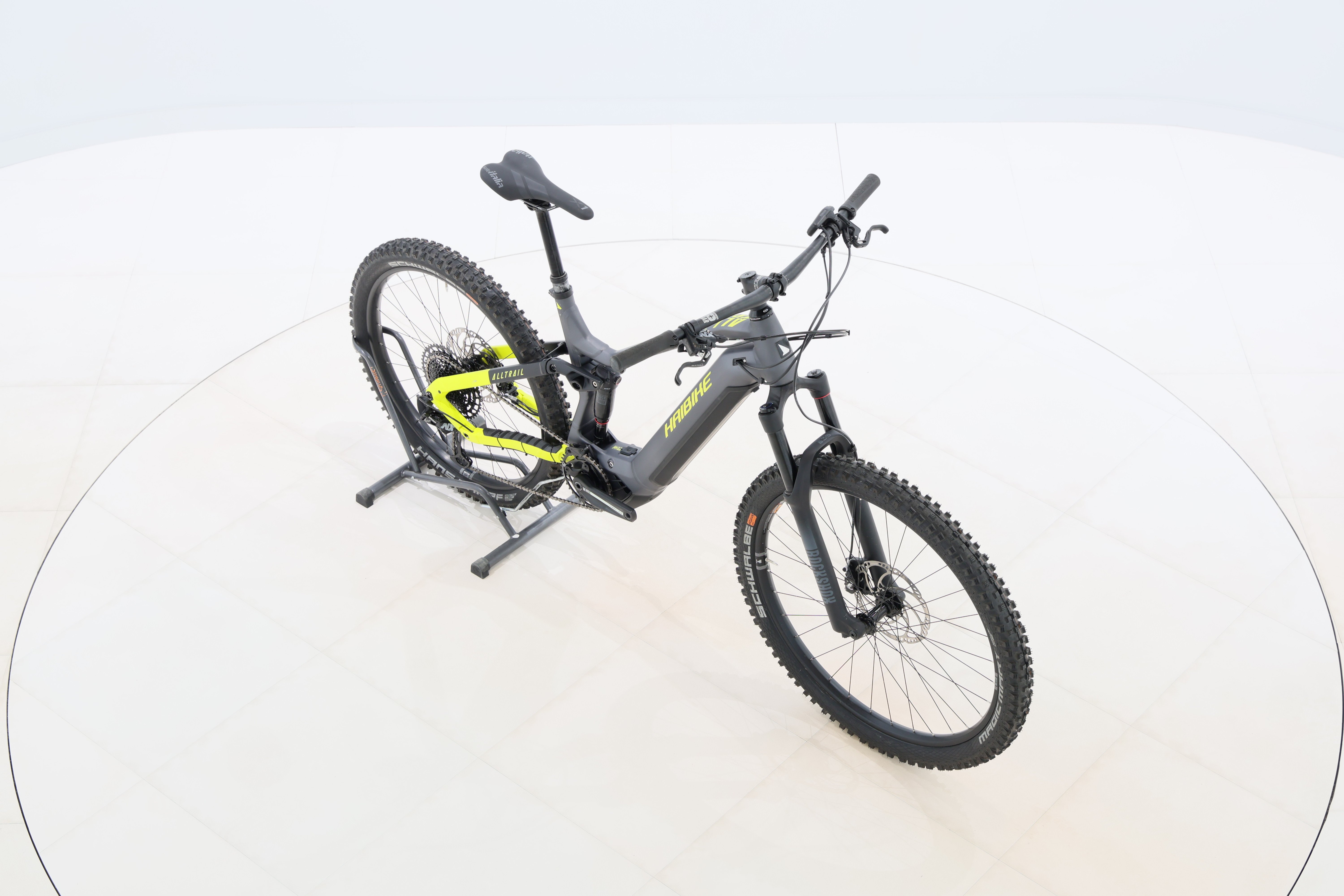 450b1831-f940-4237-b6d2-ba920a7a2512