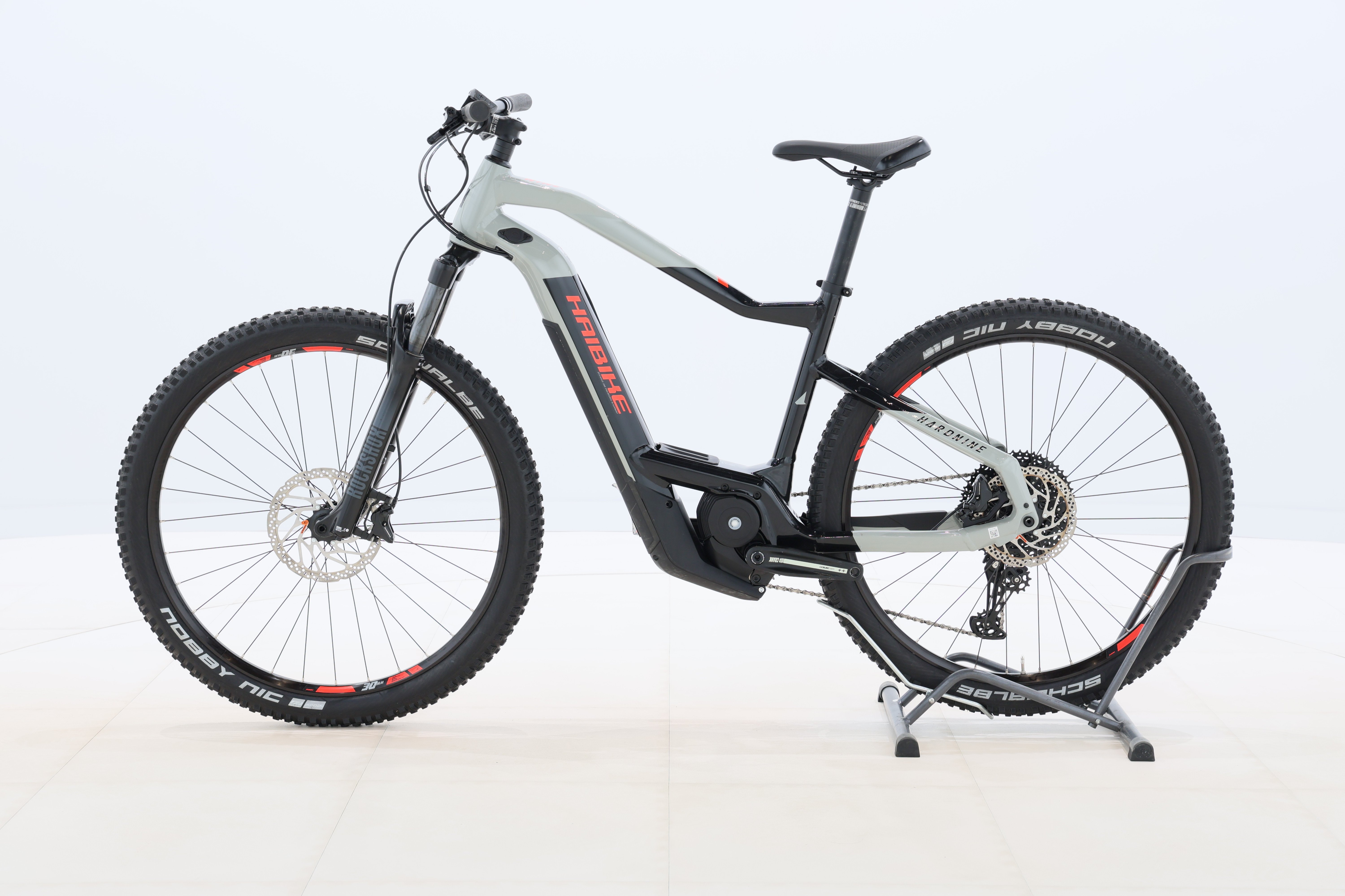 c8bddd2f-41aa-4e9b-9f63-83ba1d2326b4