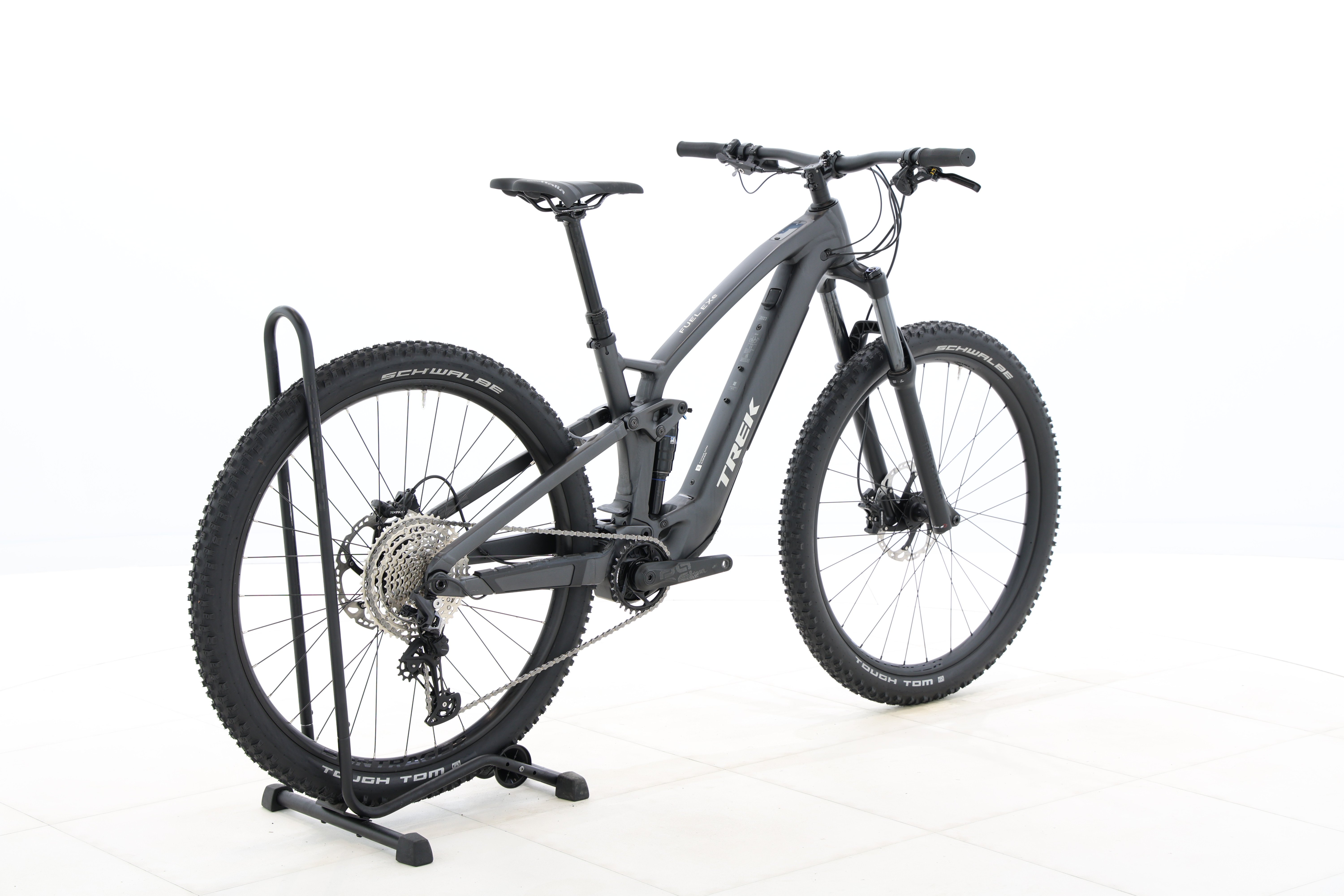 ef57b725-b4b1-46ec-baf4-9b12ca83bc18