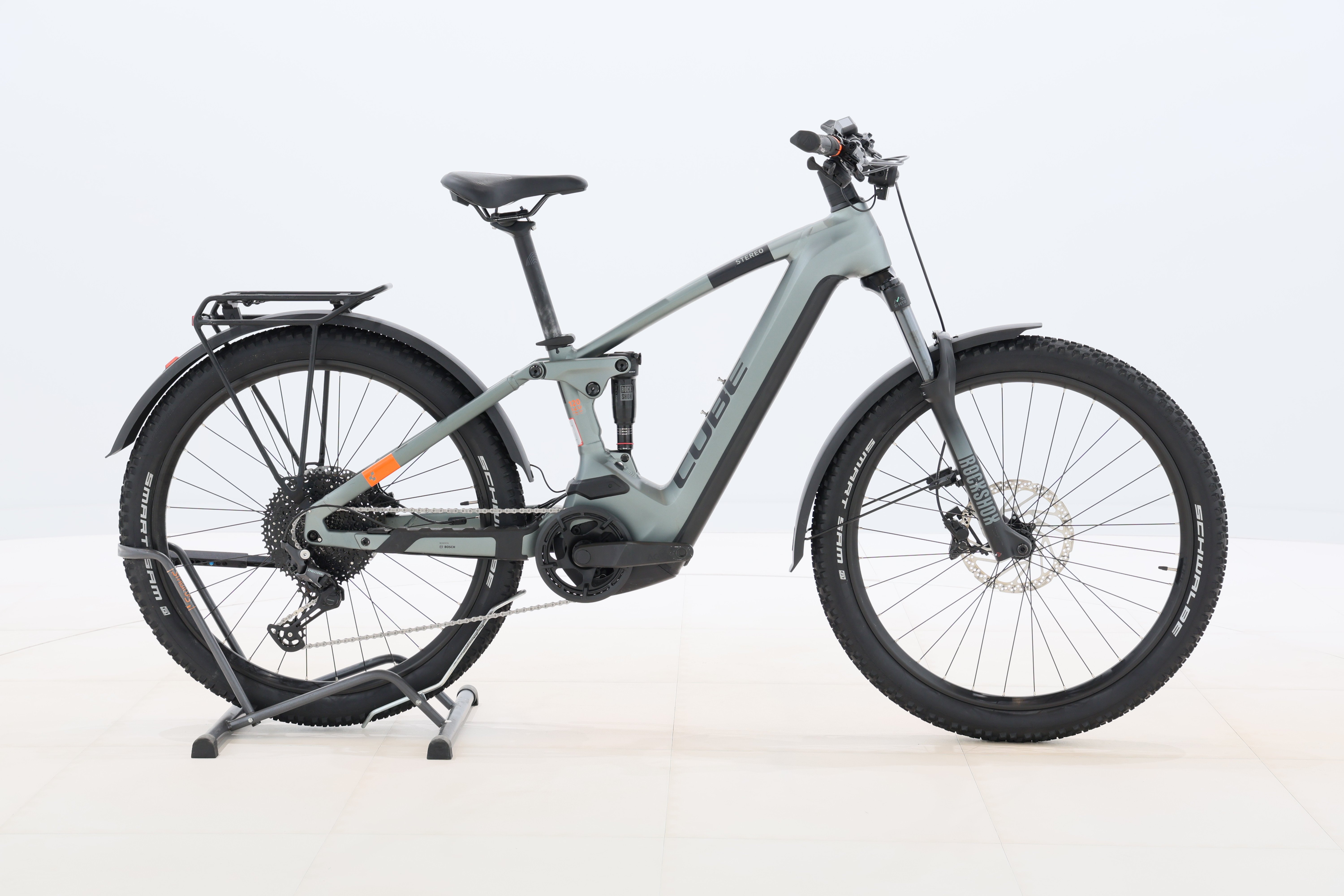 e0915232-c94d-4e50-b942-e7720eeabe33