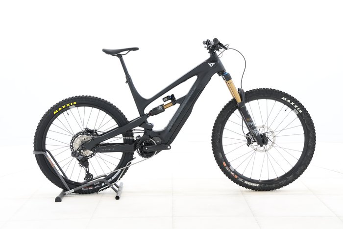 Yt DECOY MX UM CORE 5 2024