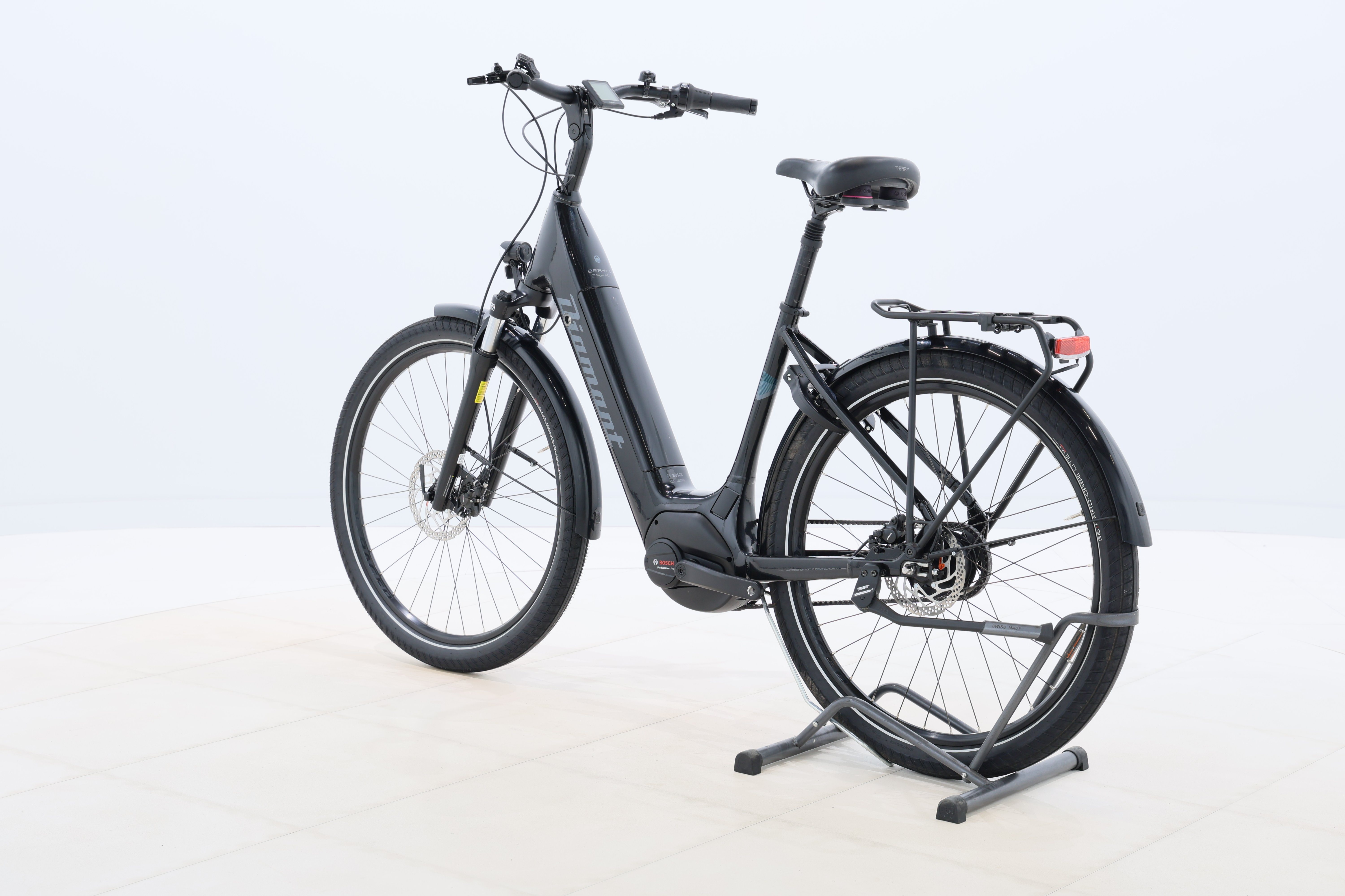 e433087c-a3ca-4810-8a75-5f40e2b5d79b