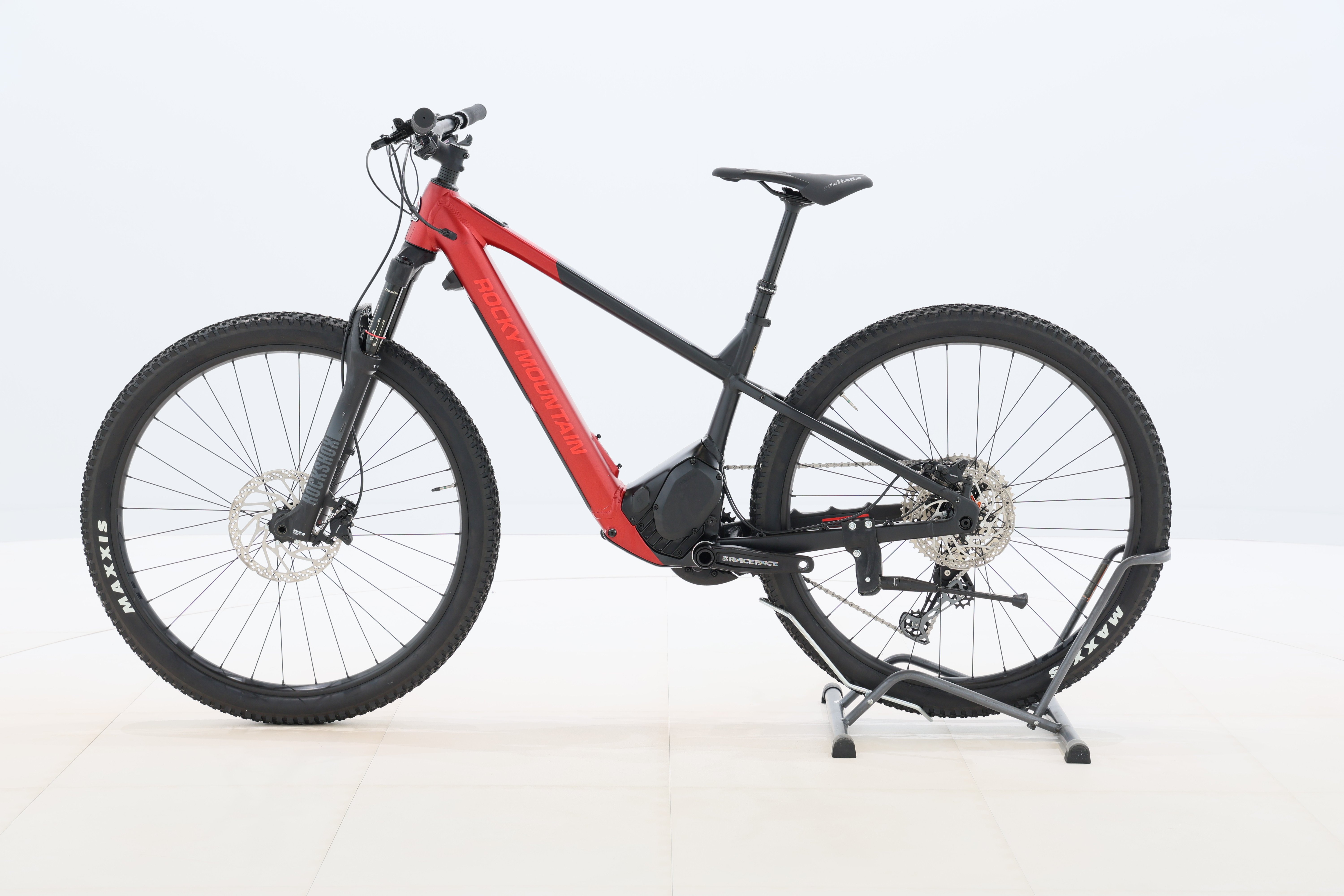 e41f9f19-62ae-4441-8697-7231a72c832b