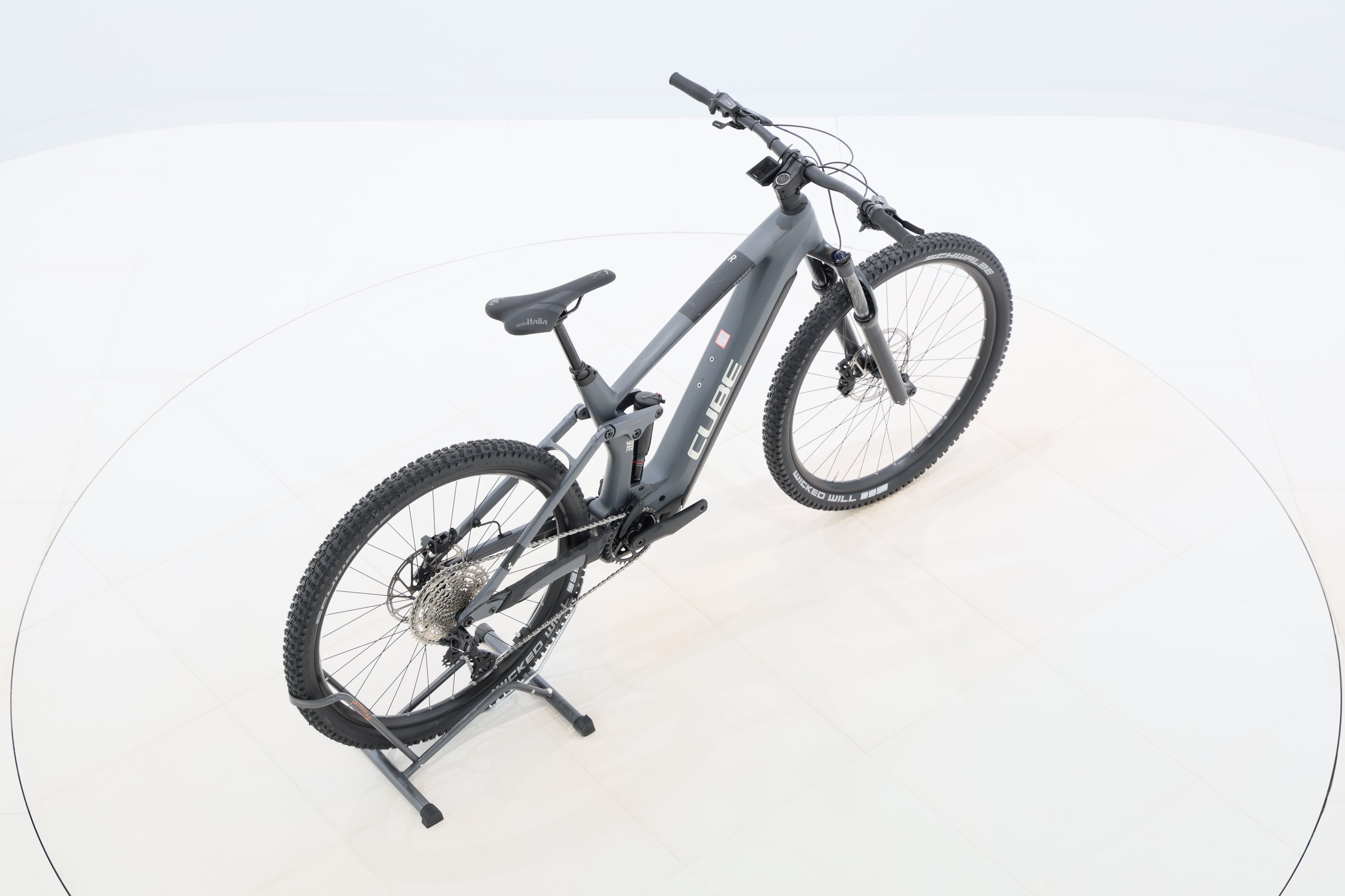 04d7aad7-dc72-4dfd-9d5b-0f04531af960