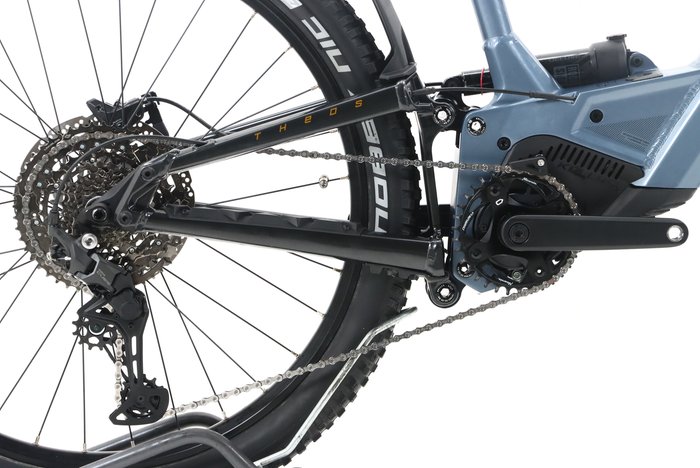 Kellys THEOS R30 P 2024