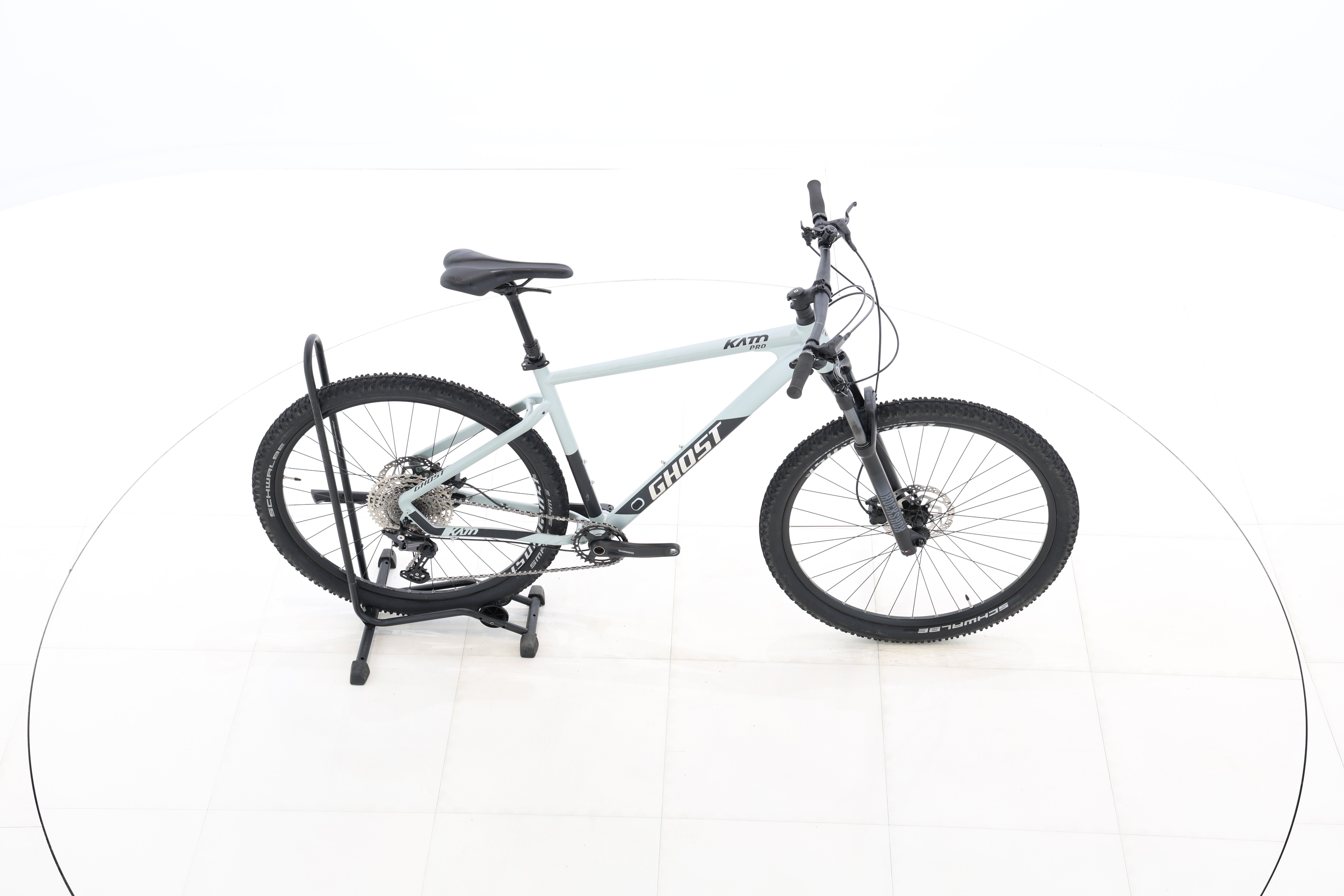 6c16645e-db59-4c47-8f9a-f1dd9d21655b