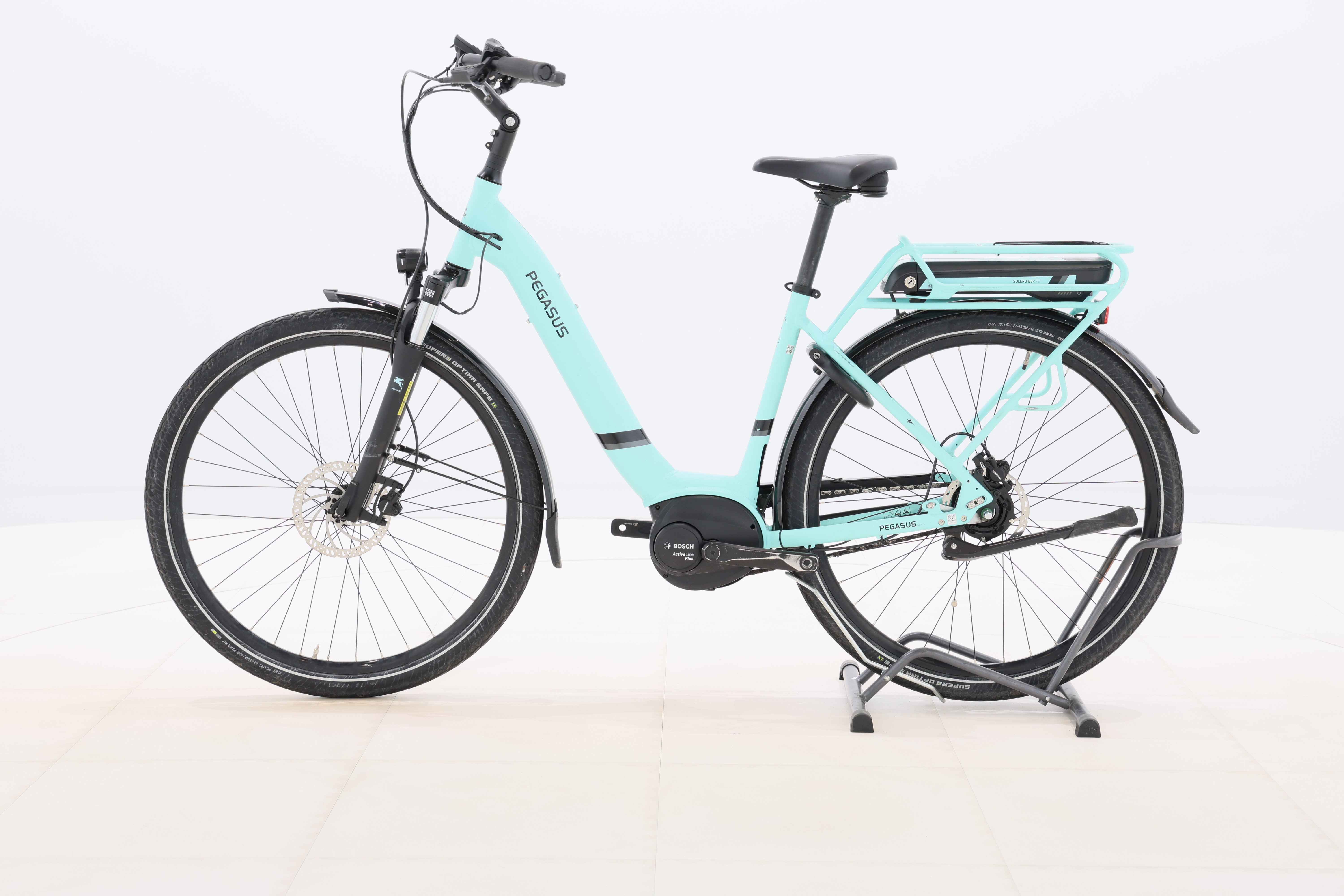 5a1675ed-2d6b-42ca-9a61-44c204773e3a