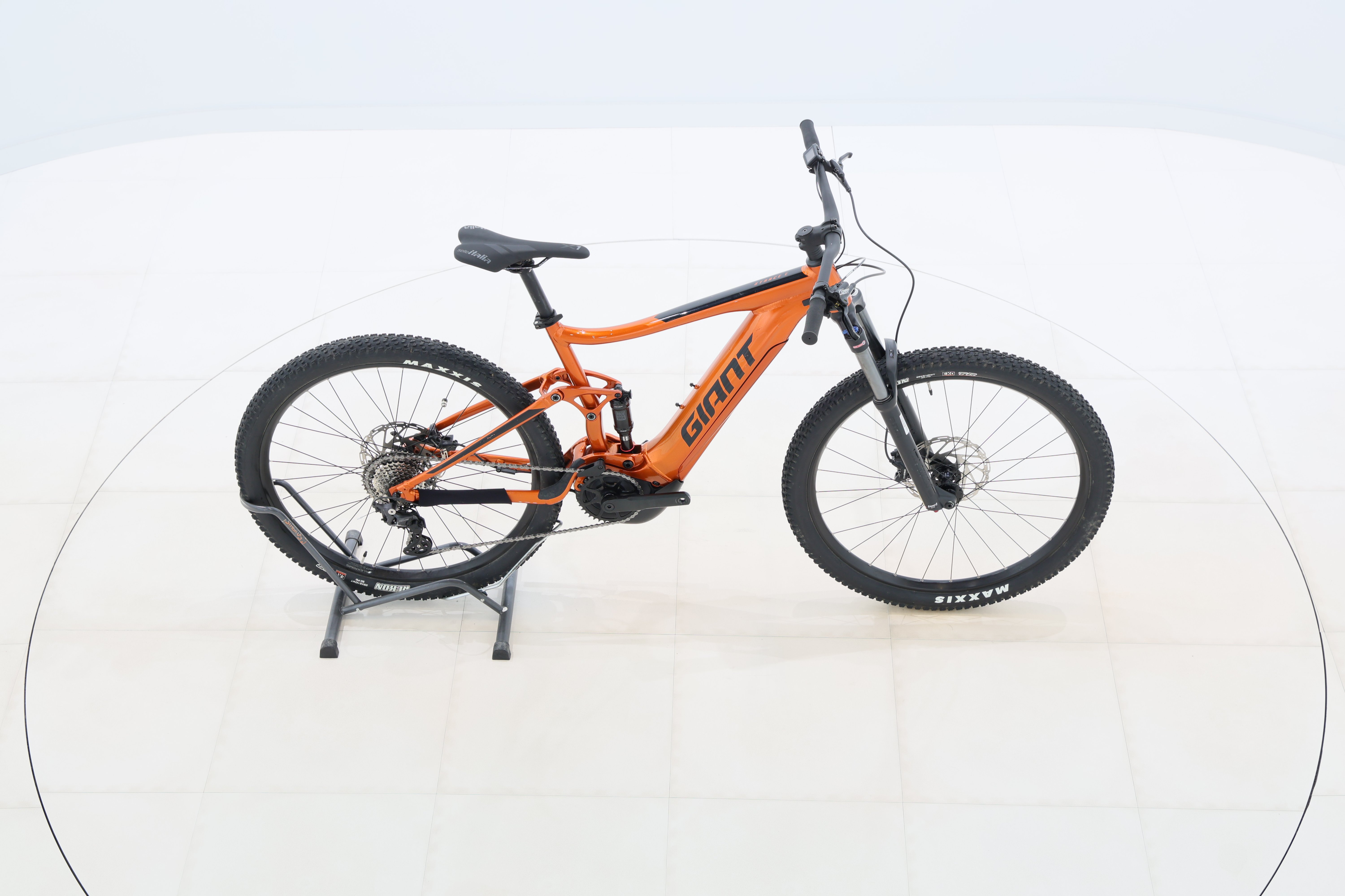 04ee30db-27f9-4b66-84d5-cea02b62fda6