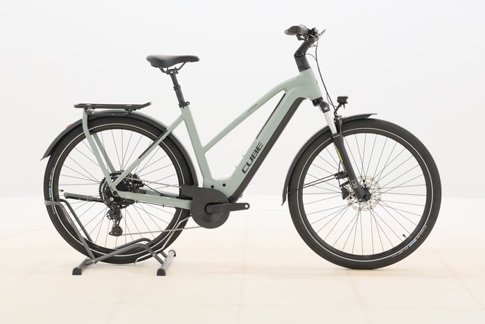 Cube KATHMANDU HYBRID ONE 750 2024