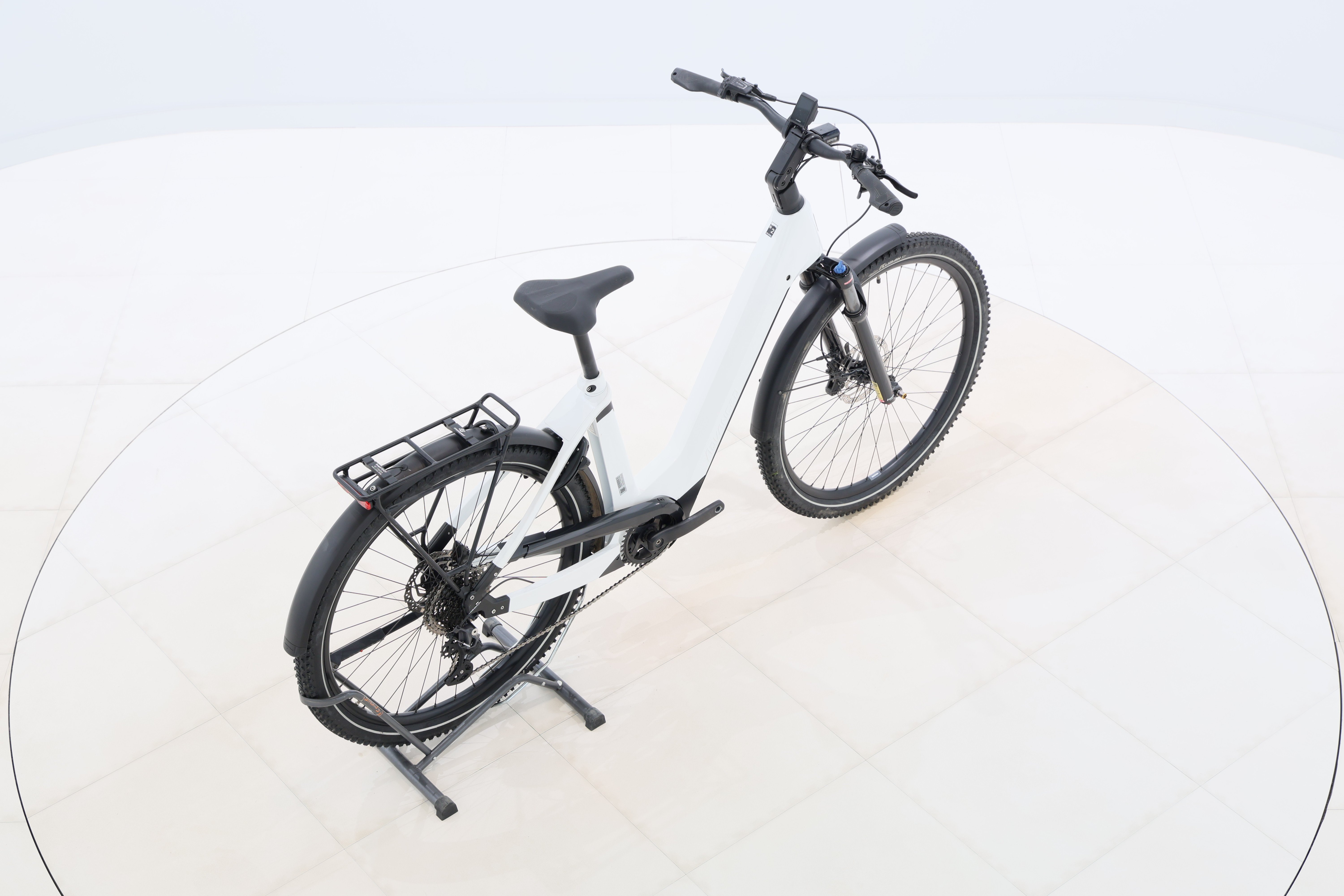 f61dea76-cd79-4d73-a94f-a7310cdc9fa5