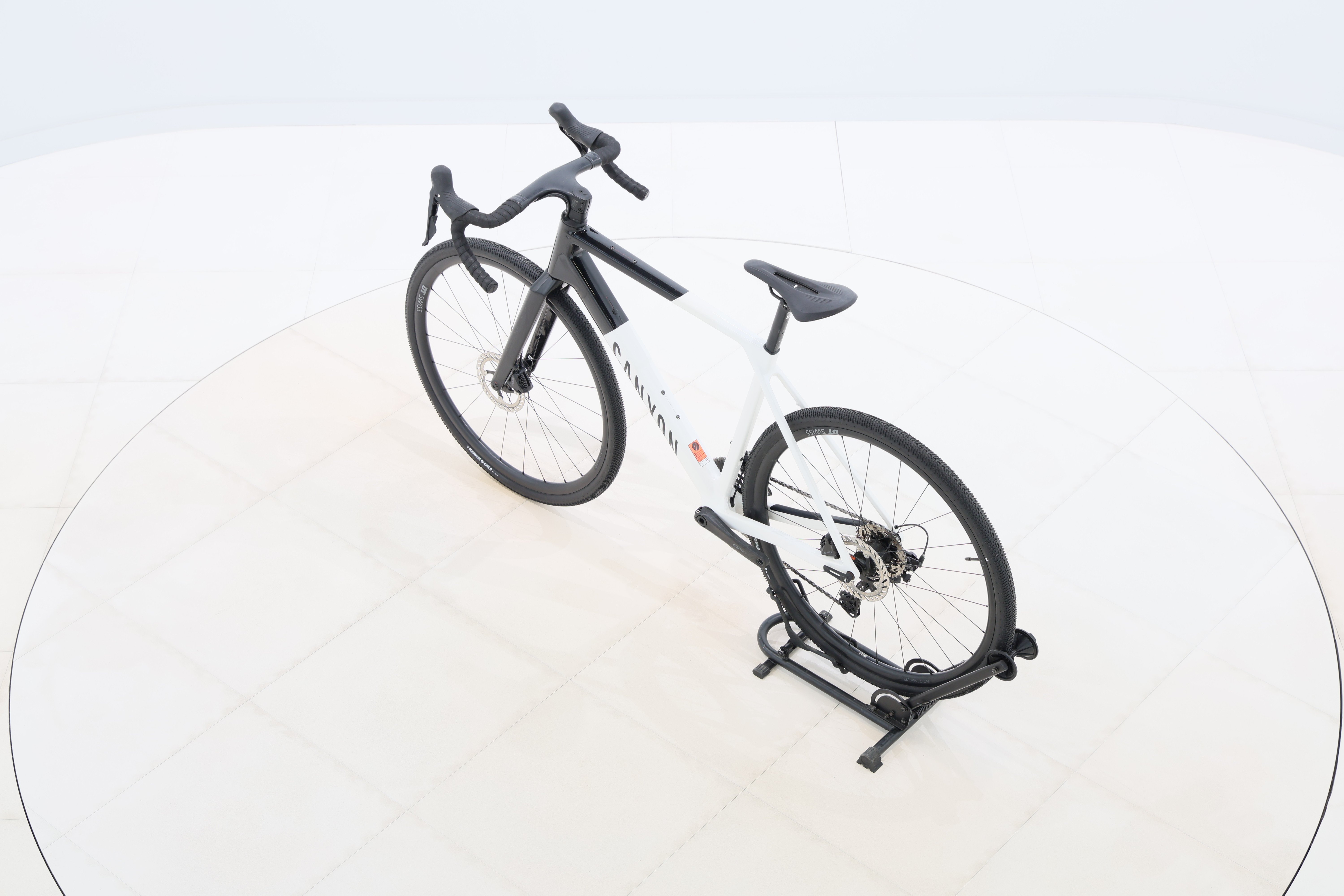 f84b54b5-9b00-4a1d-bf65-2b0cb371397d