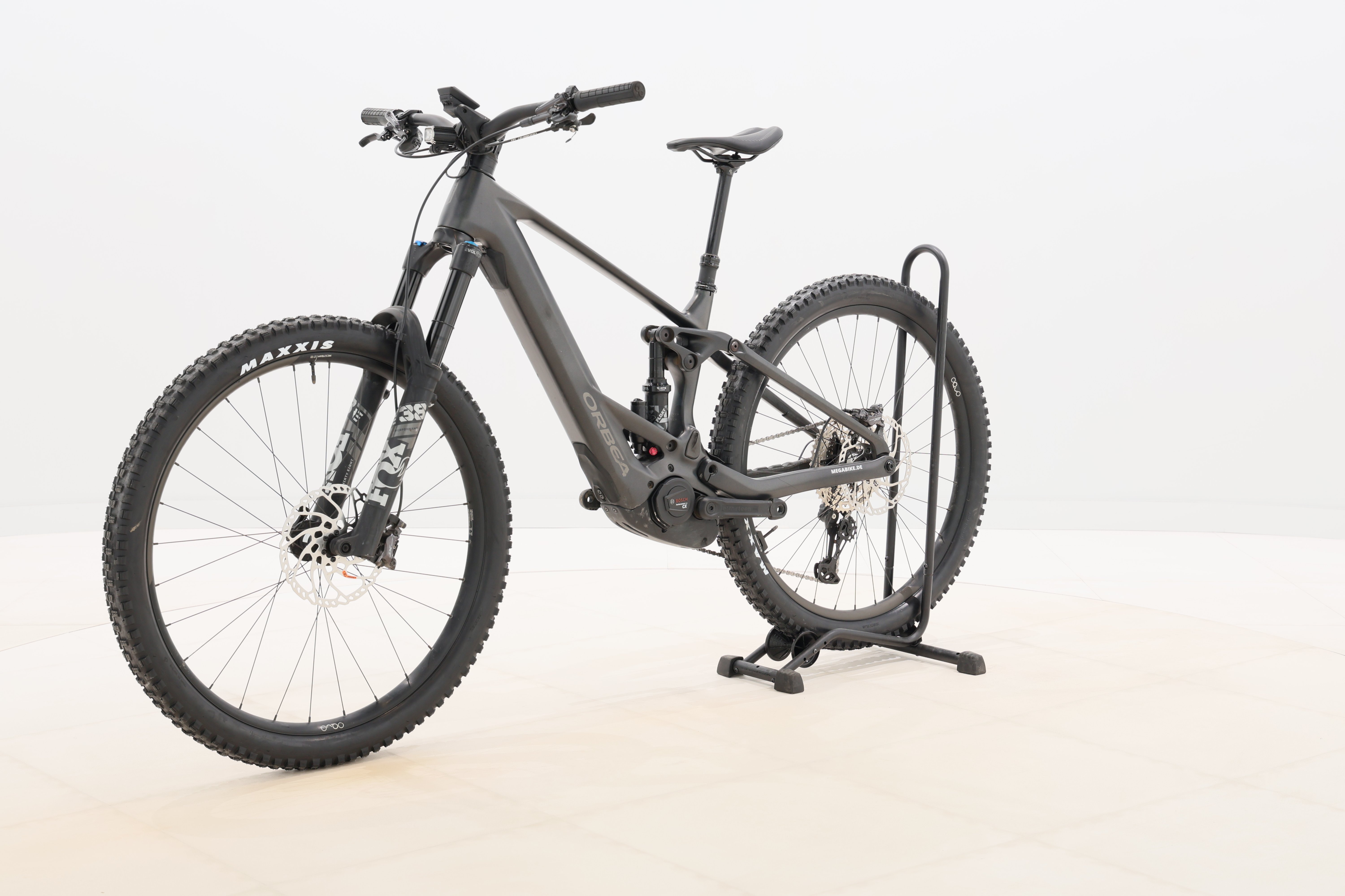 1e2569a8-07ff-41c2-ae27-164d902ec9e1