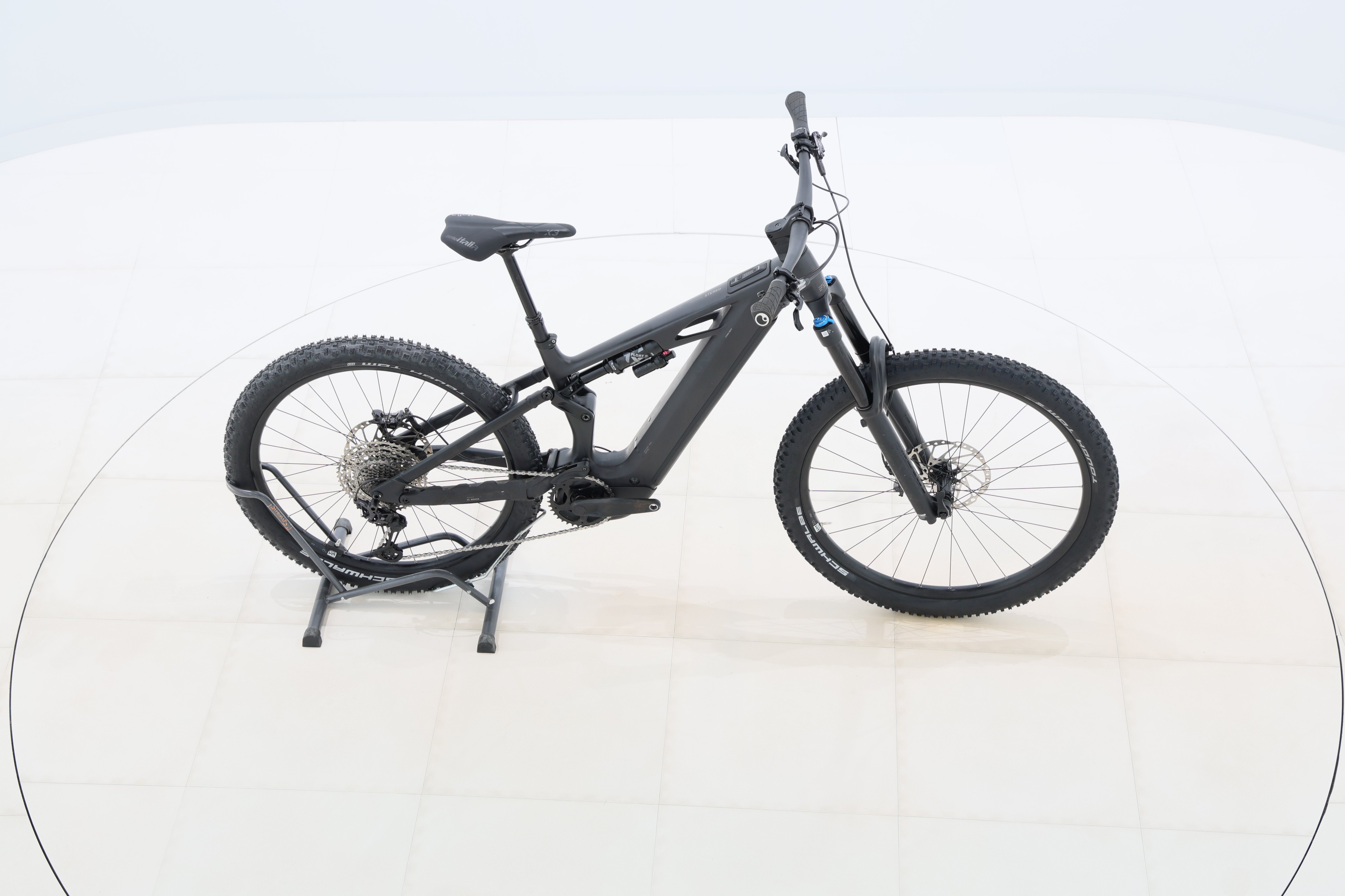 a135be99-d7cf-4dba-a84d-650164558b66