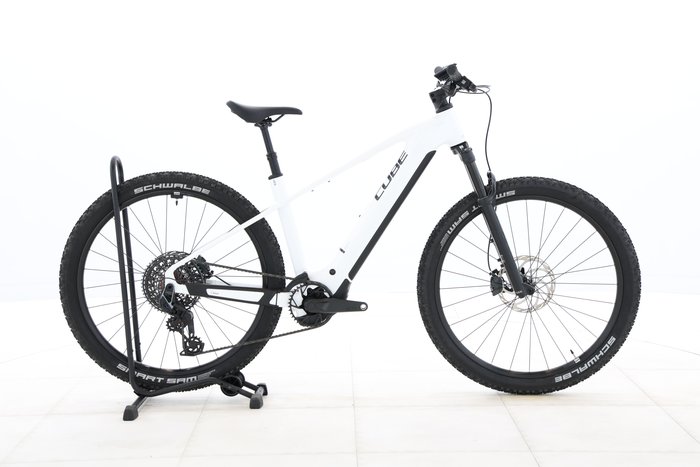 Cube REACTION HYBRID SLT 800 2025
