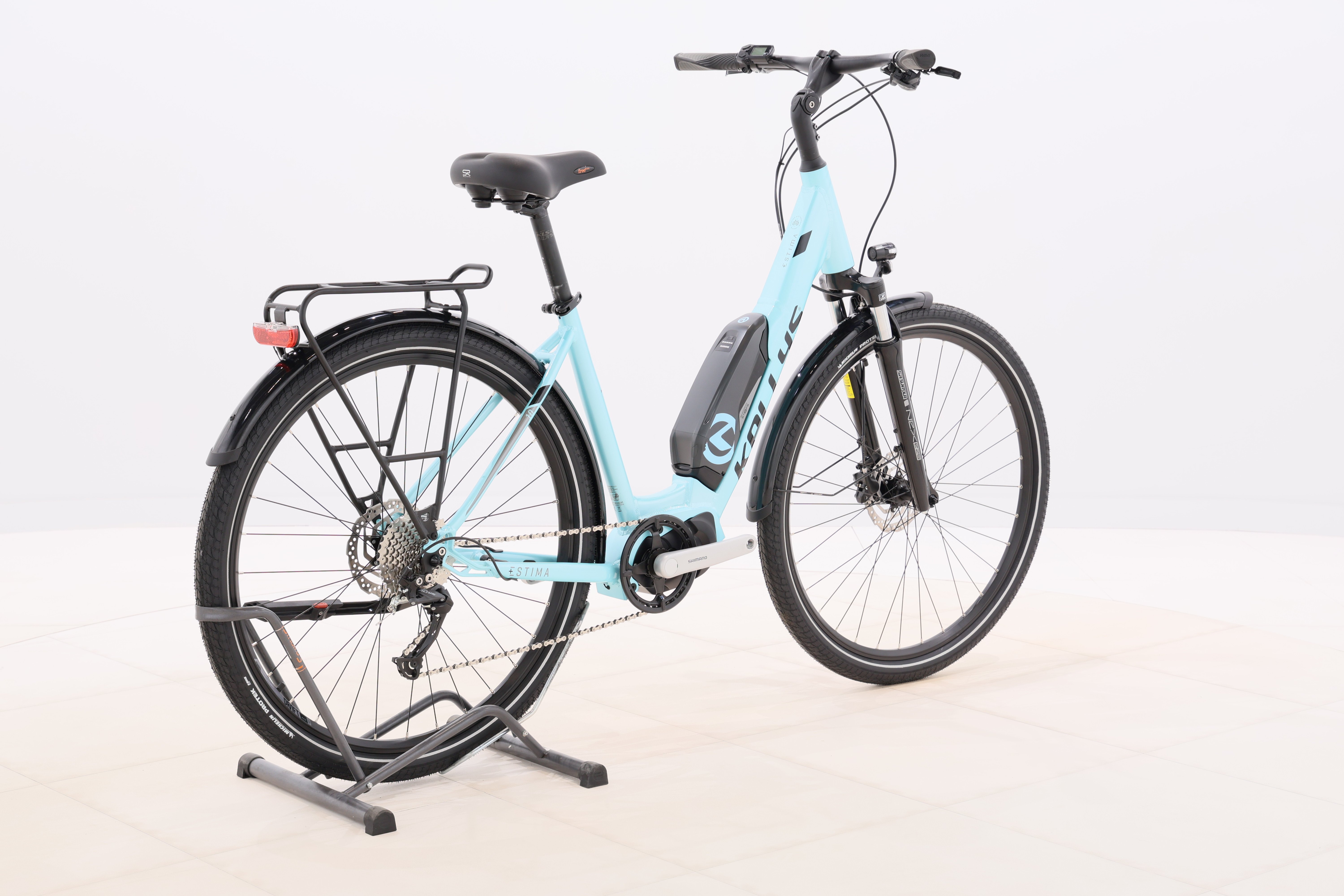 db035ad5-0585-4640-9652-ba92f14c53e1