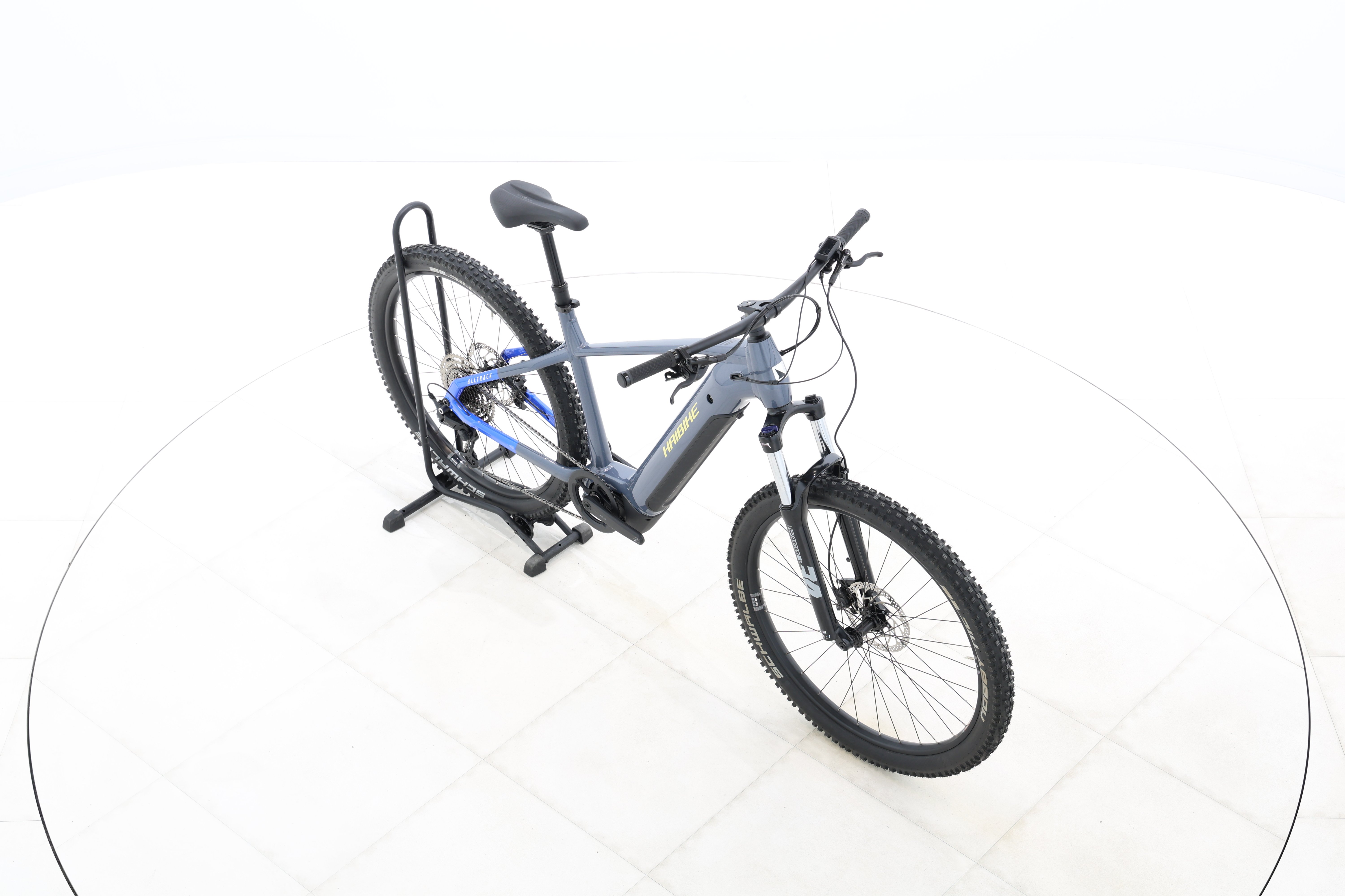 e7406e24-dd76-4c55-8797-92cd1b146060