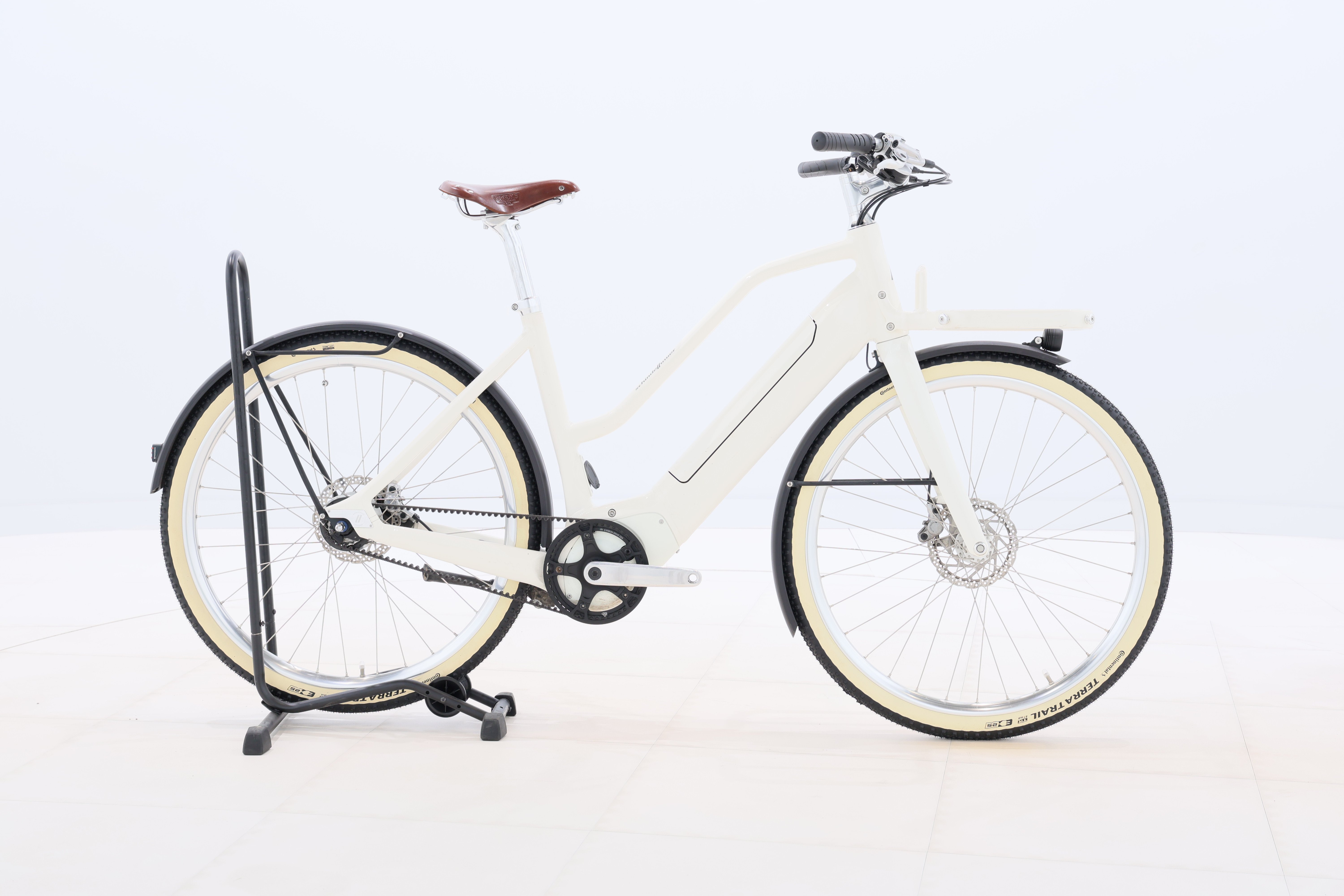 cdbc2b0d-d759-419a-a613-a8f641766e54