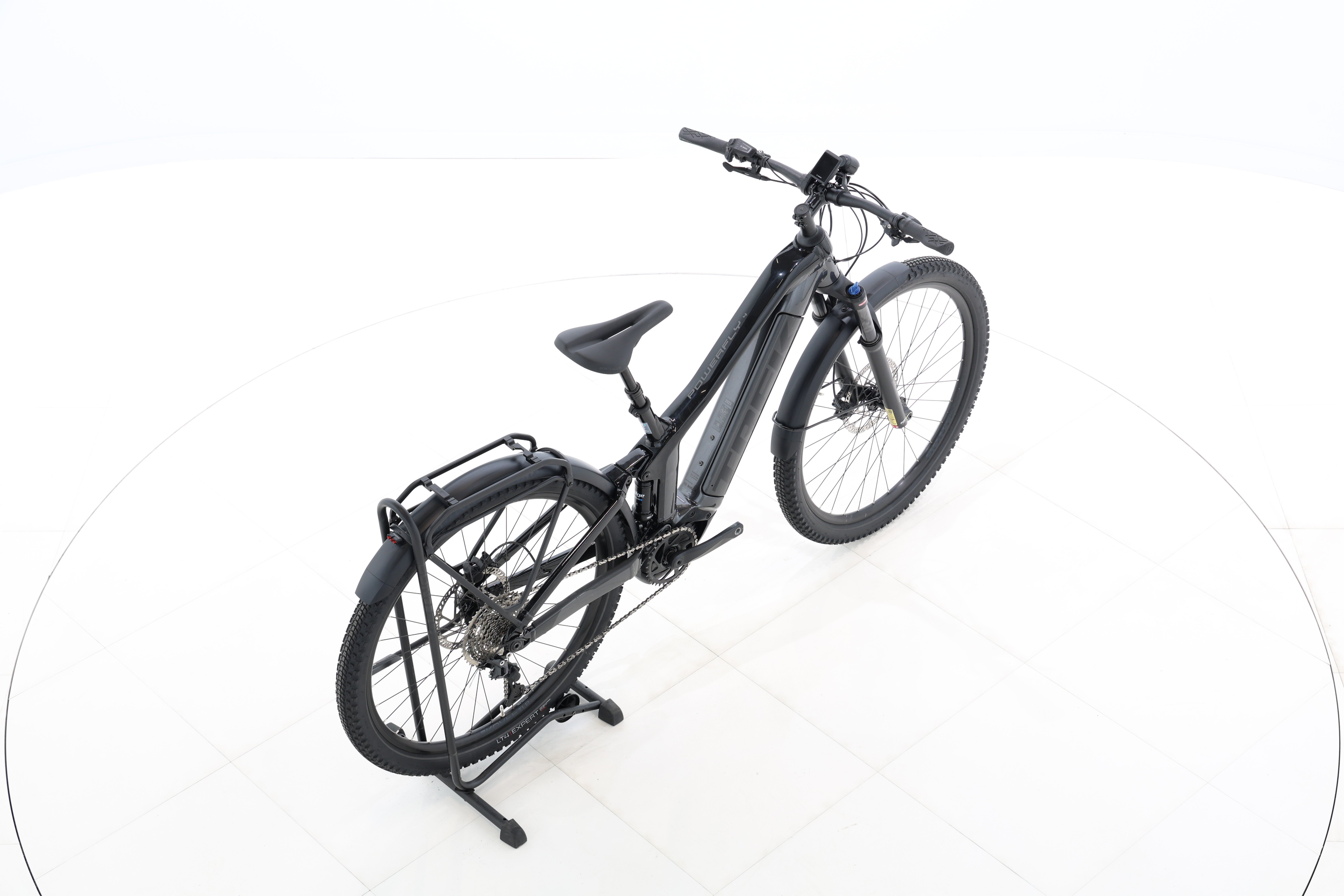 e93c7778-f013-44b9-8367-ecb60f23594b