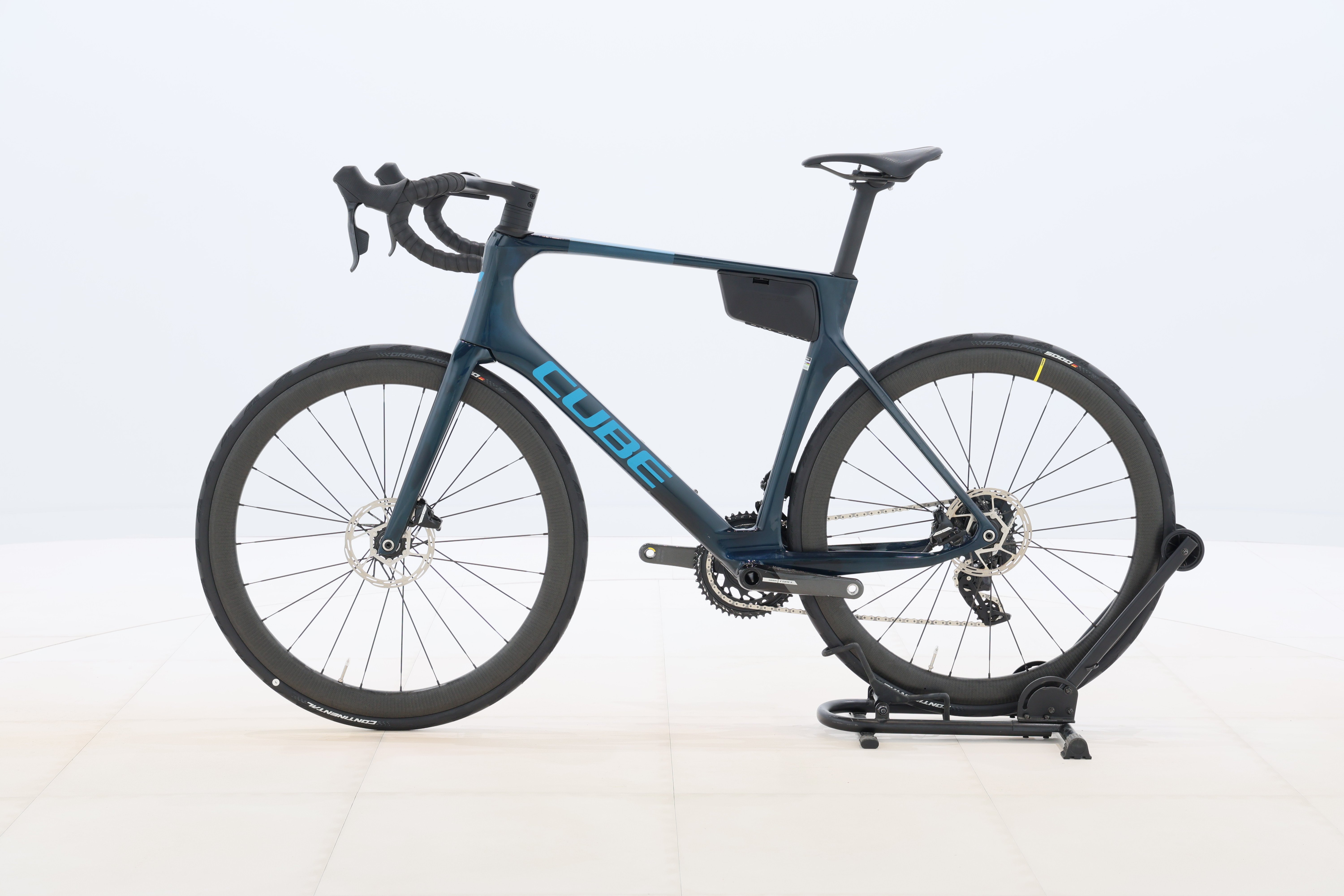 fb226b9c-0318-4bf2-92e3-4f1d94e1e701