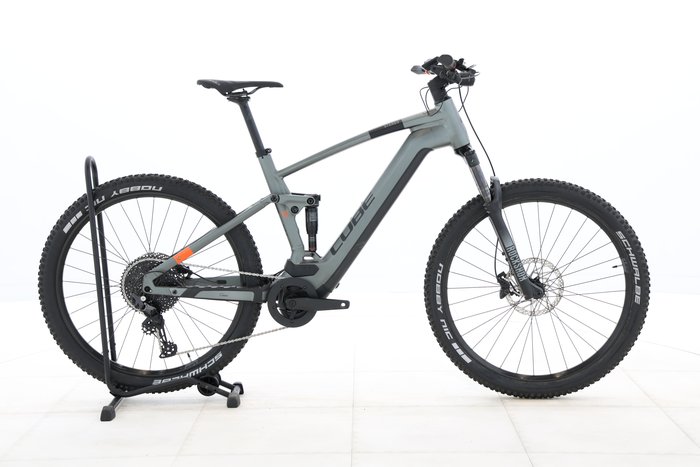 Cube Stereo Hybrid 120 Pro 750 2023