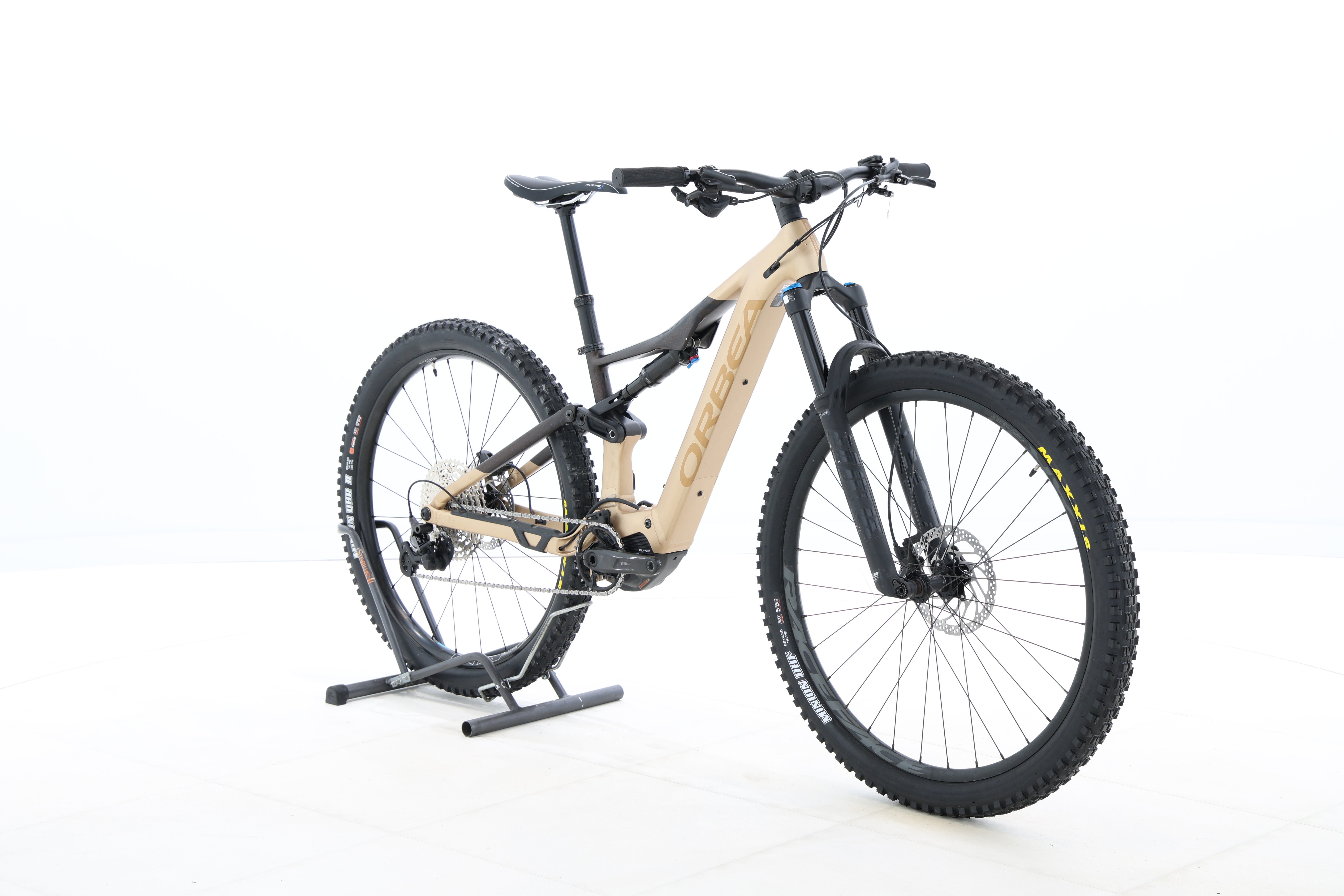 0dd6873c-114a-424f-9697-69bf9effb8e0