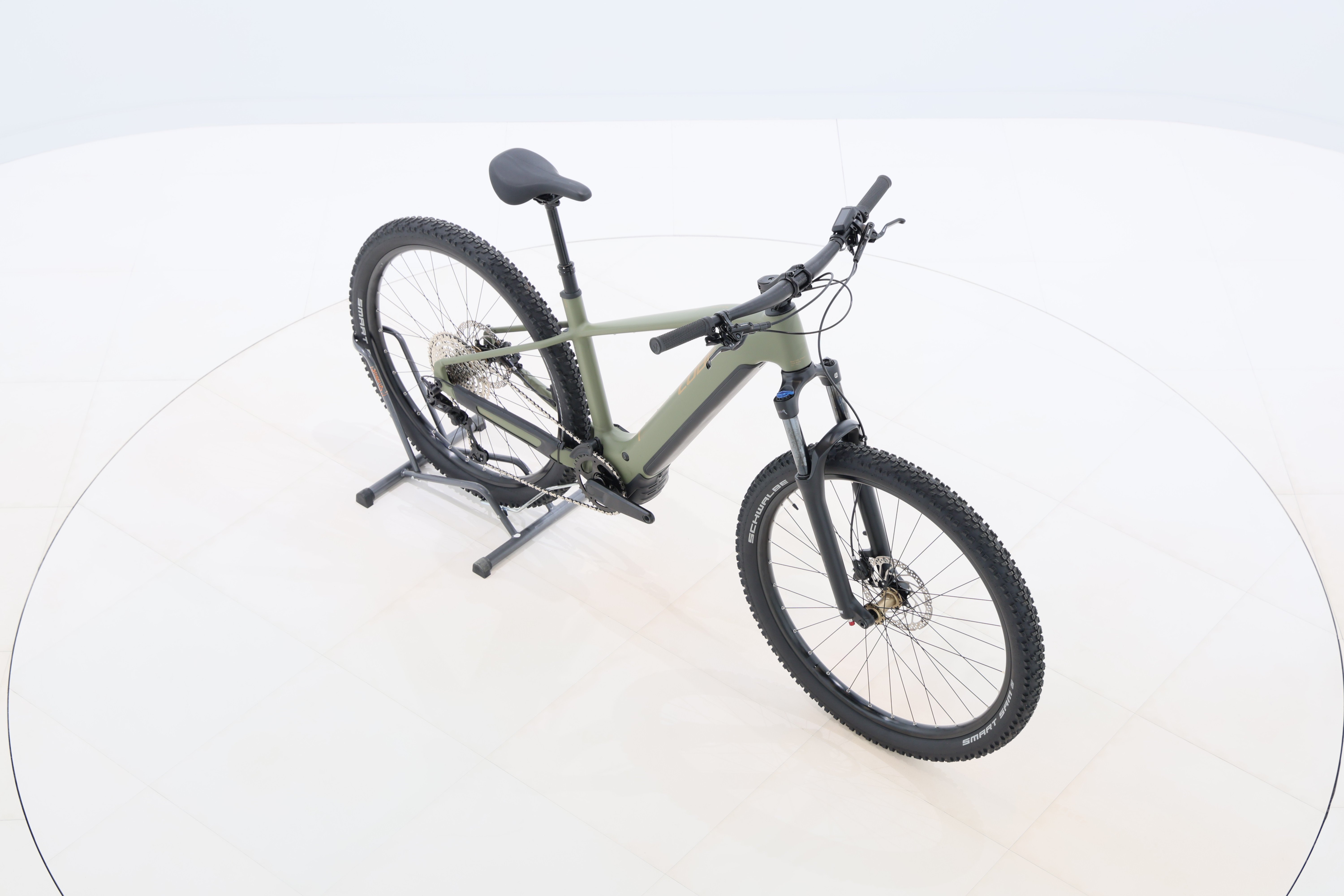 bcb8ecd9-dff0-4510-aa9c-6570e930a547