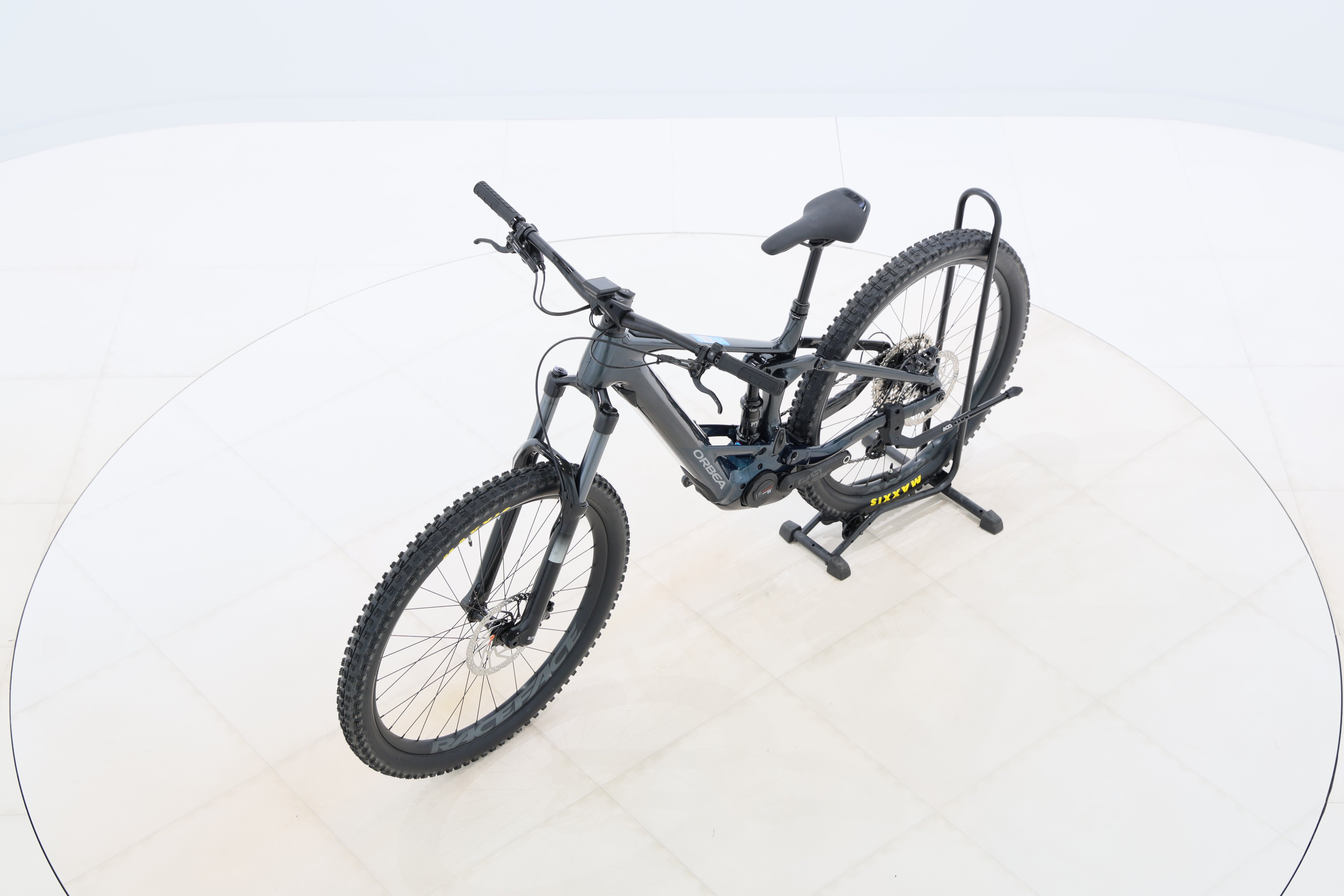 c9378459-a771-4f32-a150-ad0b7179f260