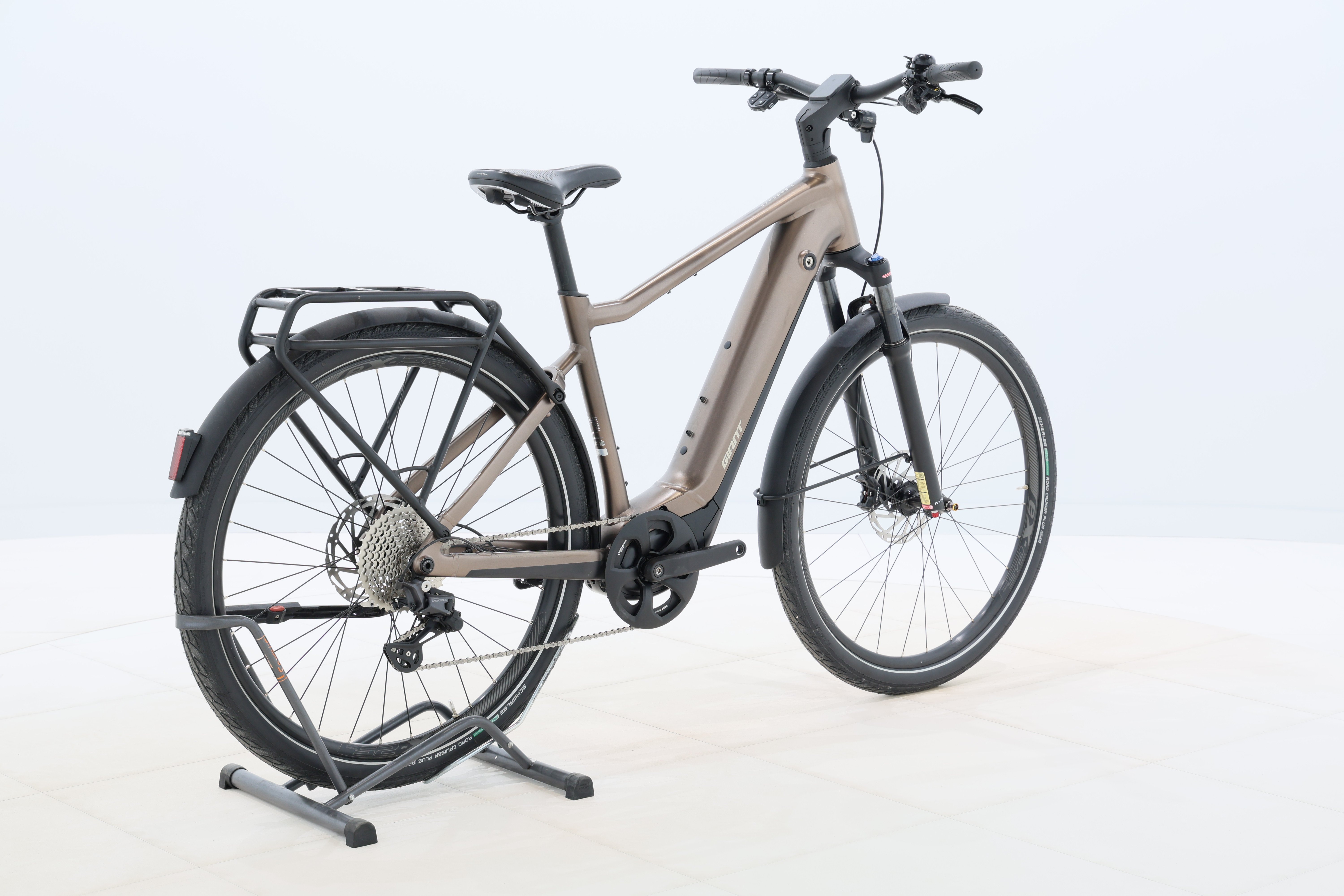 f8d18bdb-0331-4cd2-9c63-46391a56e816