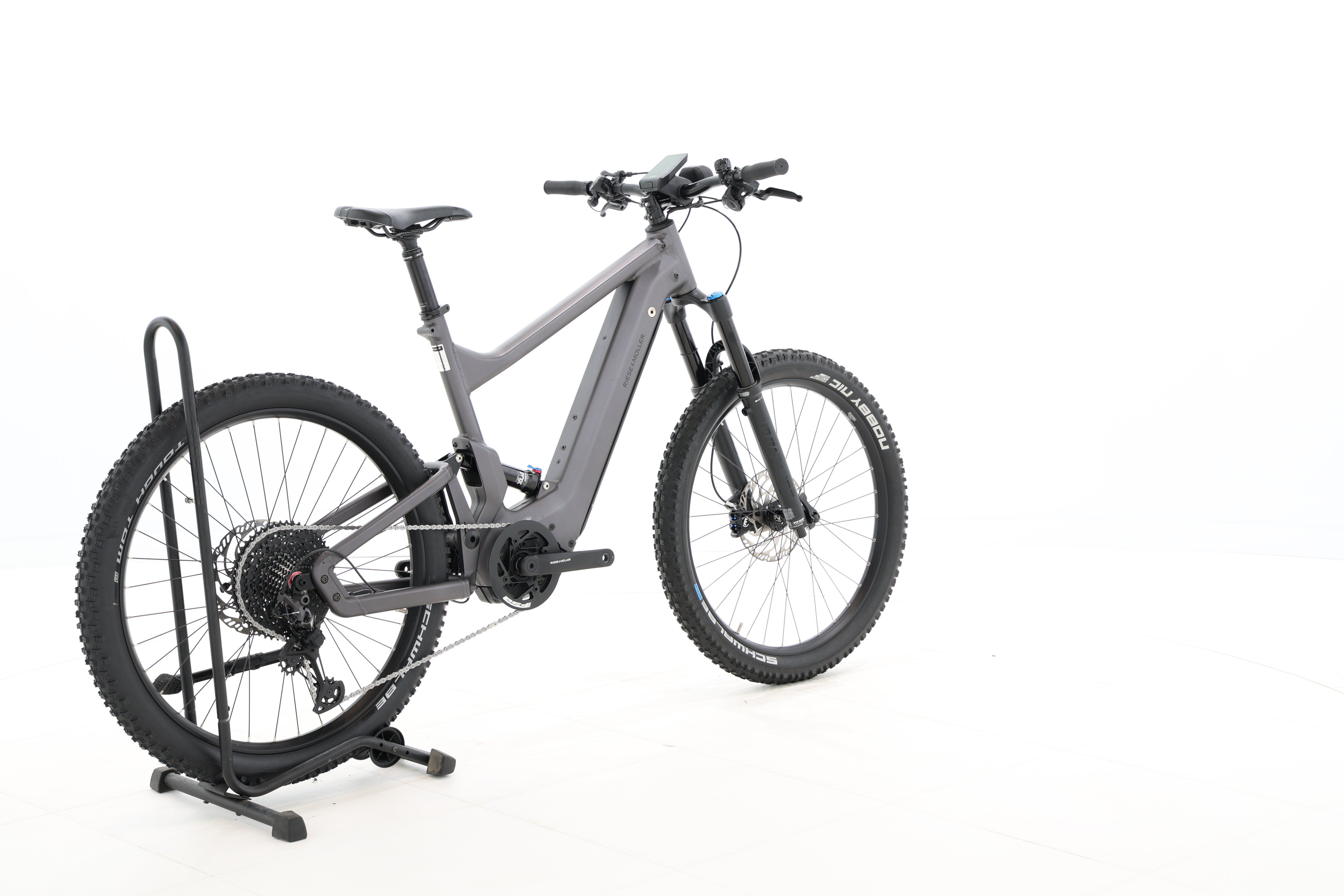 6c7e2429-5813-411b-a1c2-3e5ba2775c8f