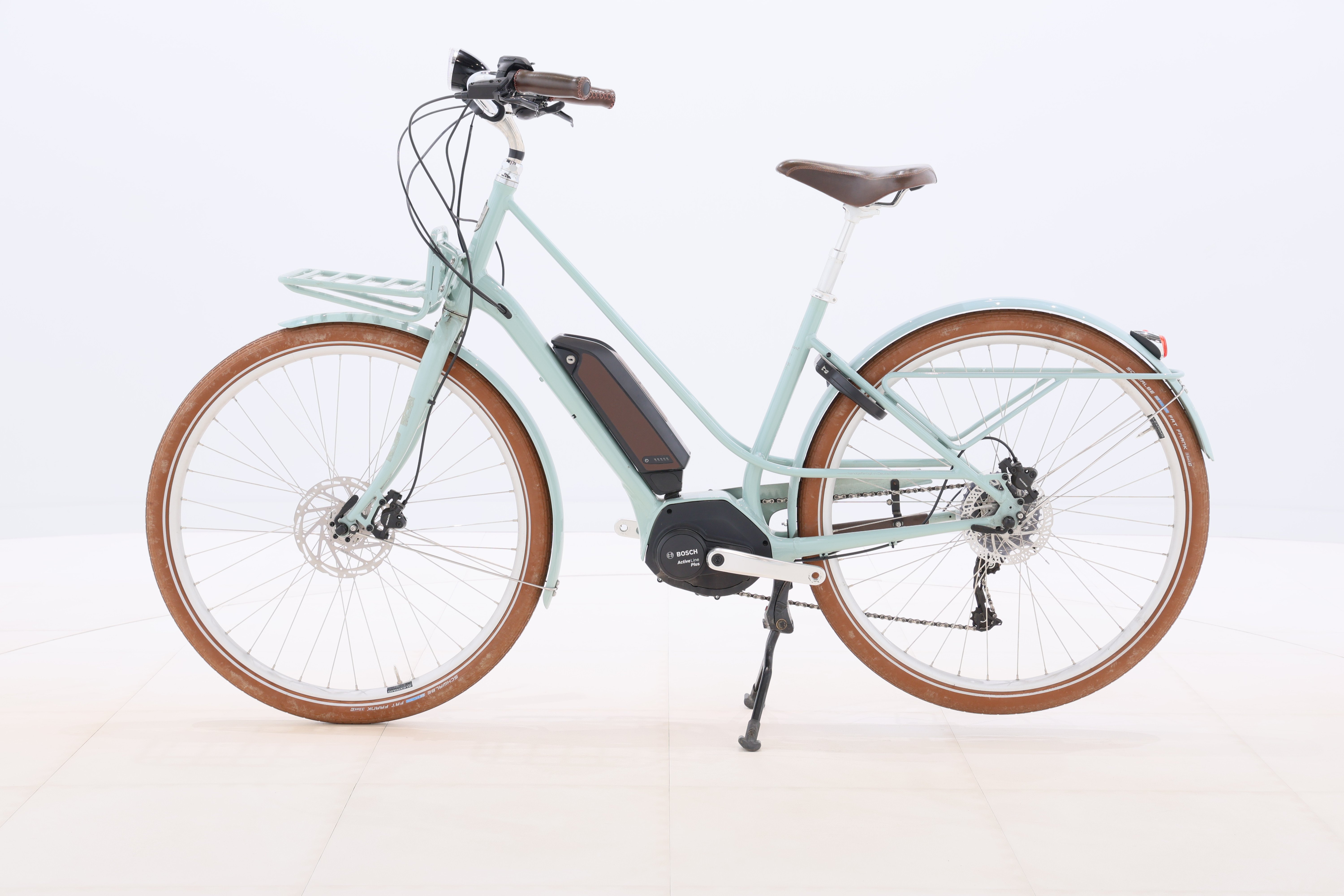 f6a484ce-f579-40fa-945b-f77c825f2767