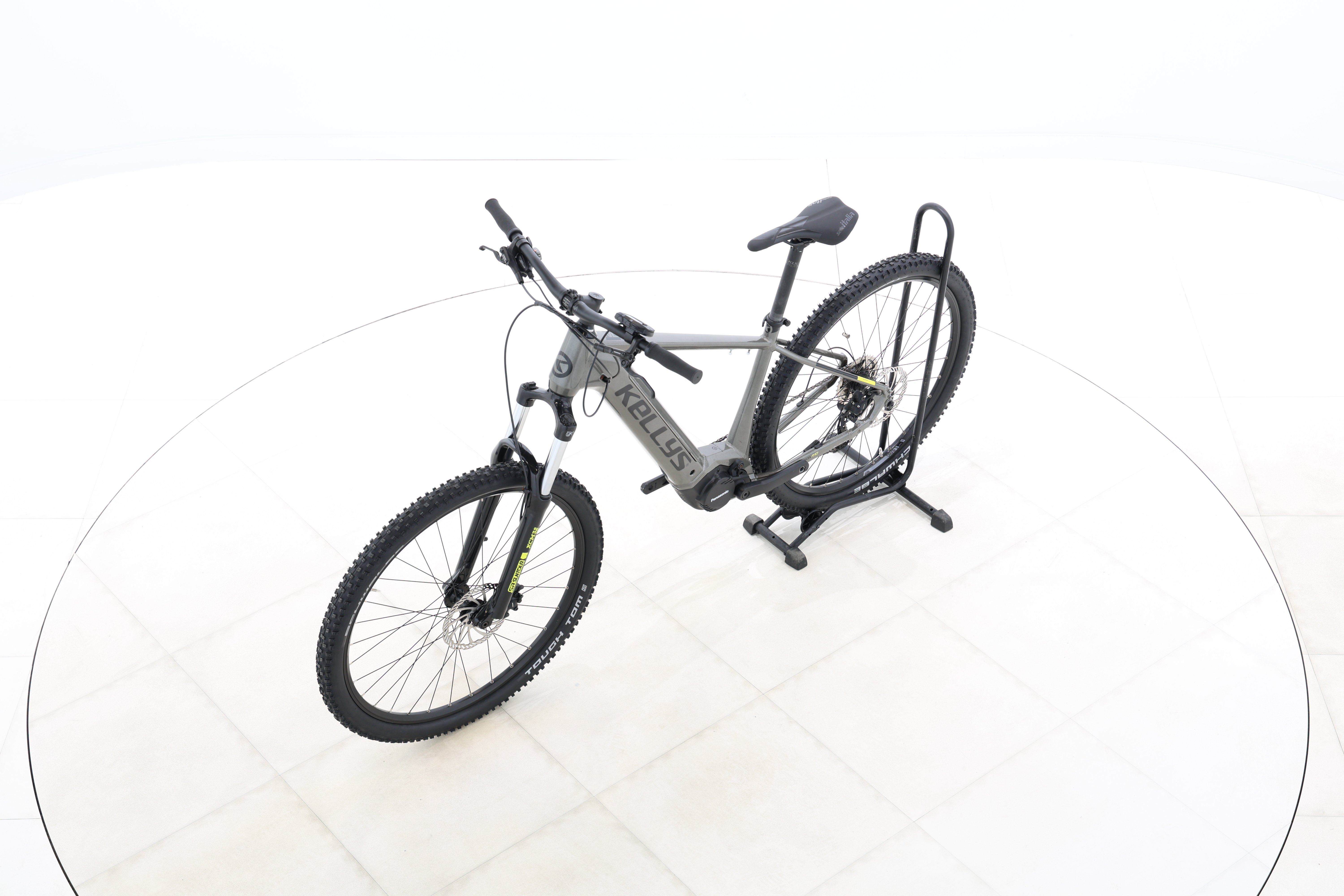 d2091f9c-8fc7-47c9-8b28-69d6dad1aabf