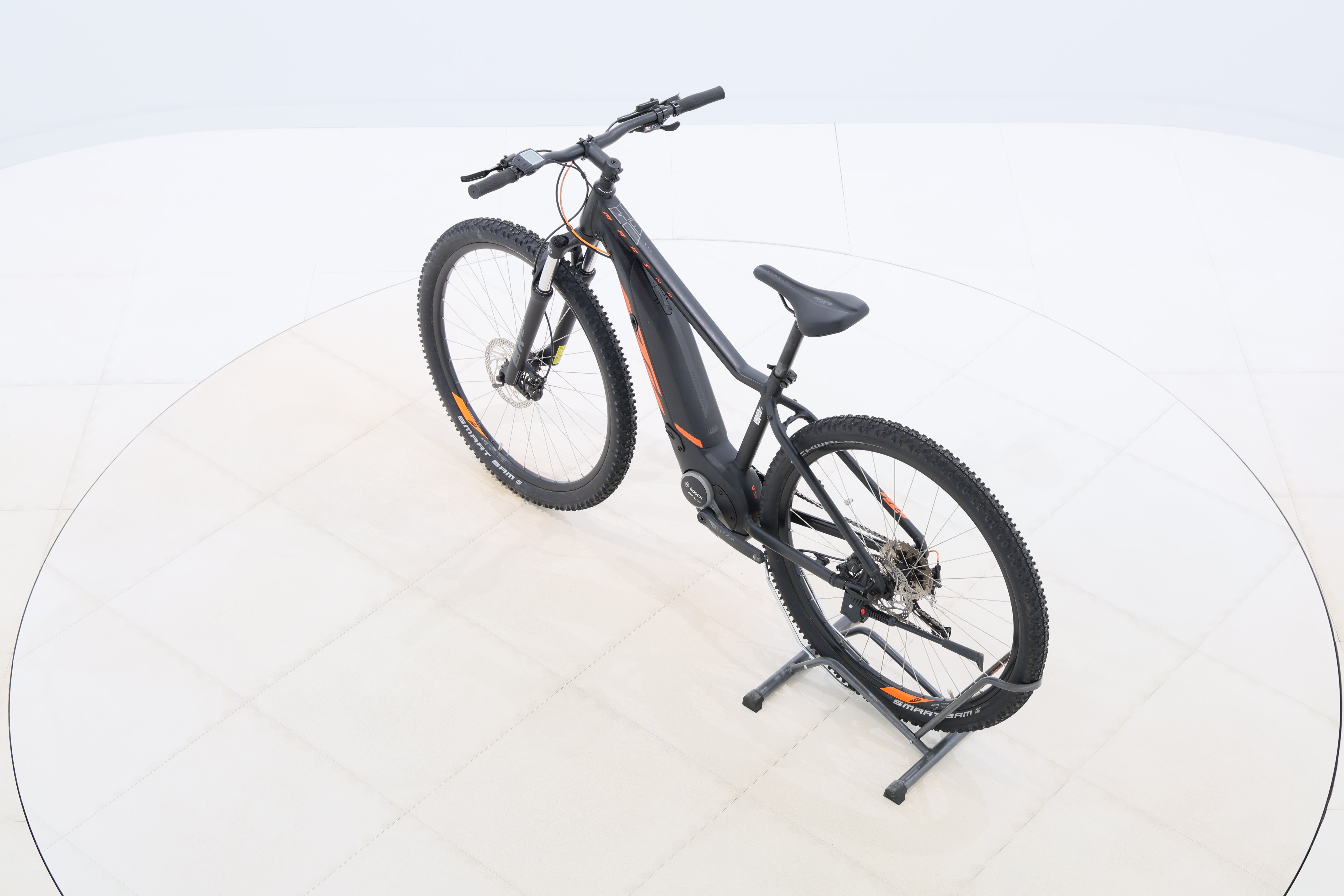 94a0c8f8-51f0-4b62-a2b3-a6fa5e71ac61