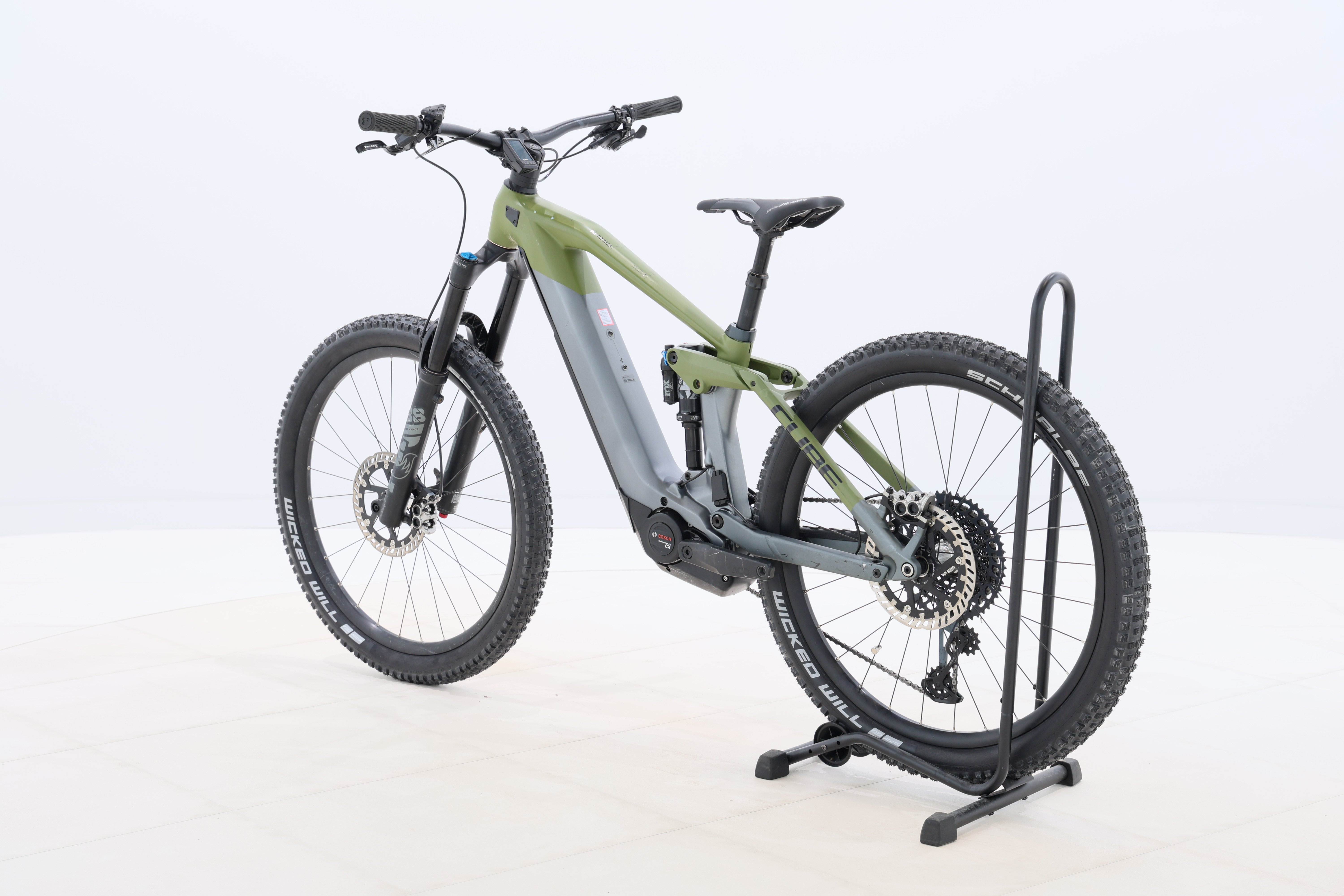 de36f5d9-93ff-4d17-8522-b3faece84195