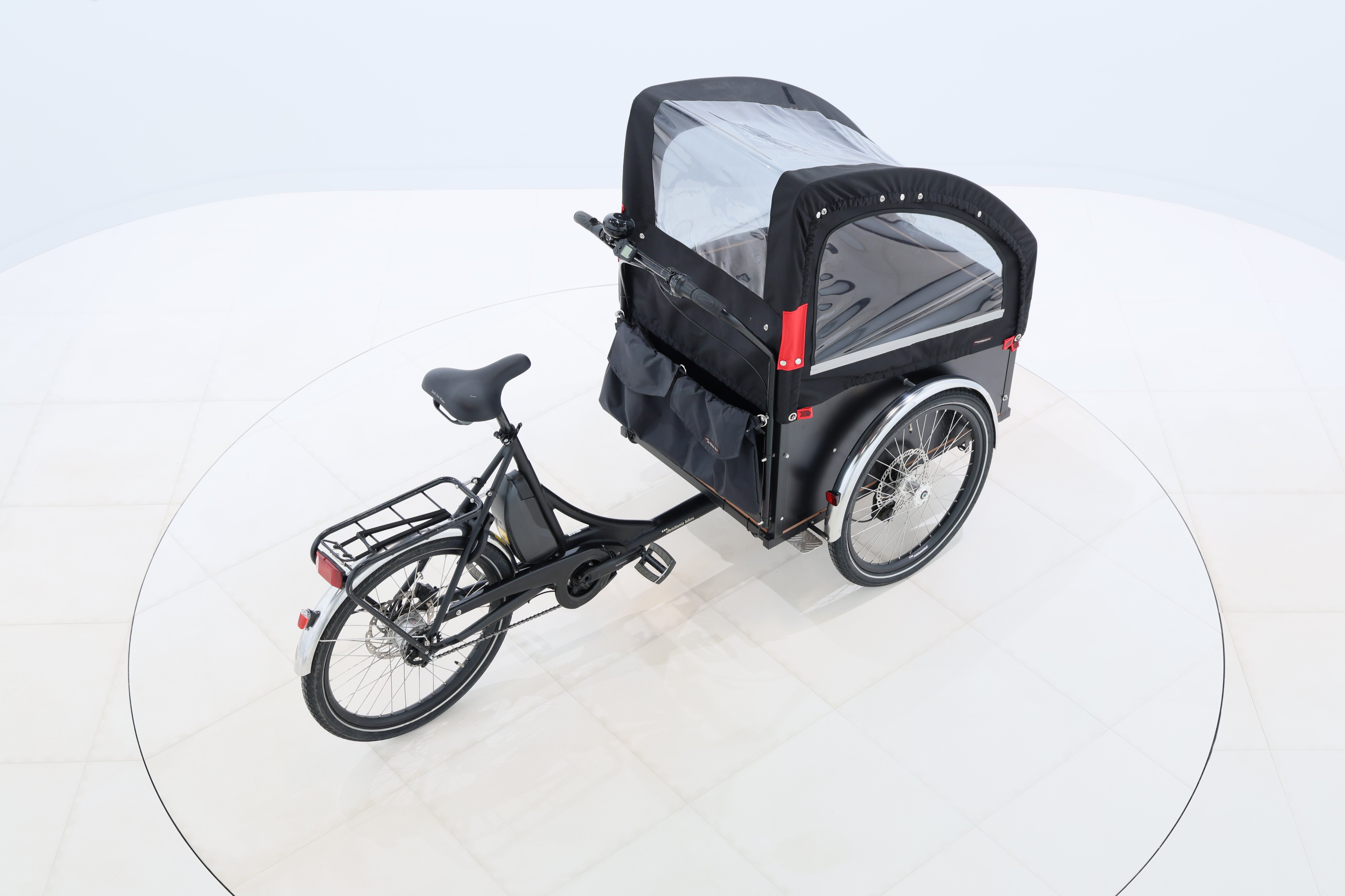 d4542d1f-1afb-48fe-81df-82f9b7c85e6e