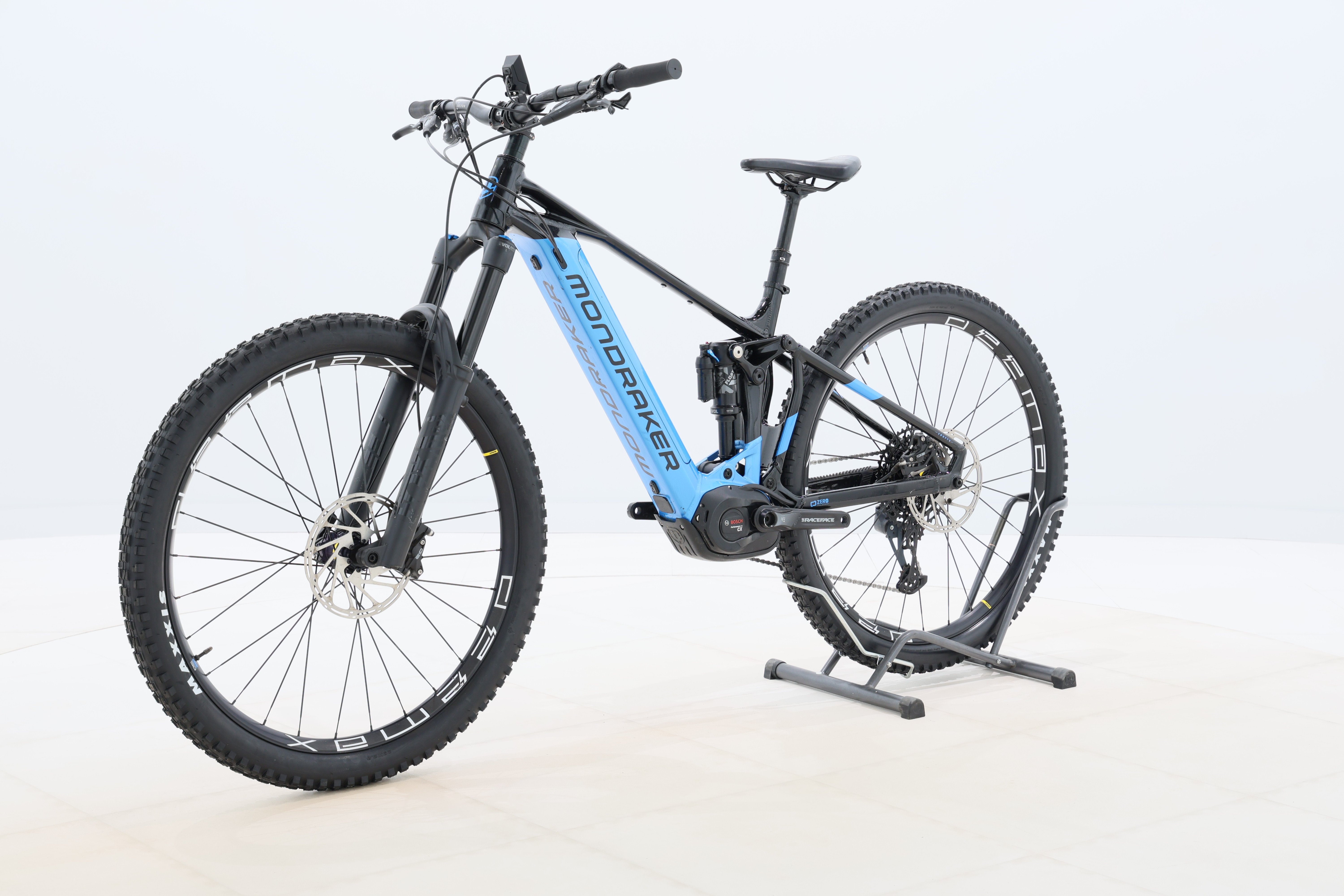 1938ab15-8a29-4631-879c-9eb6371ed3ab