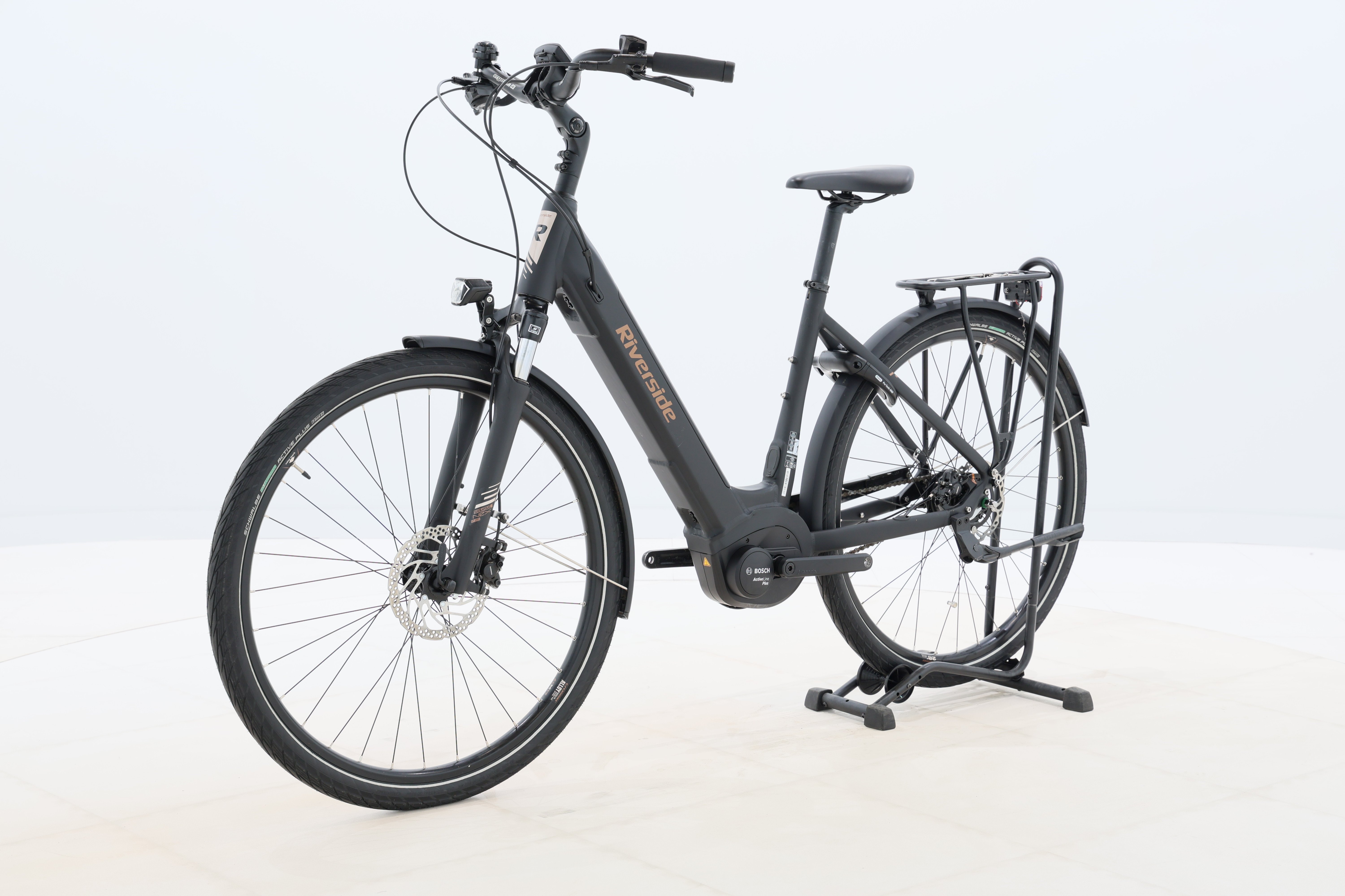 0c54df0d-4a40-43ed-b6fe-57c15d4edc30