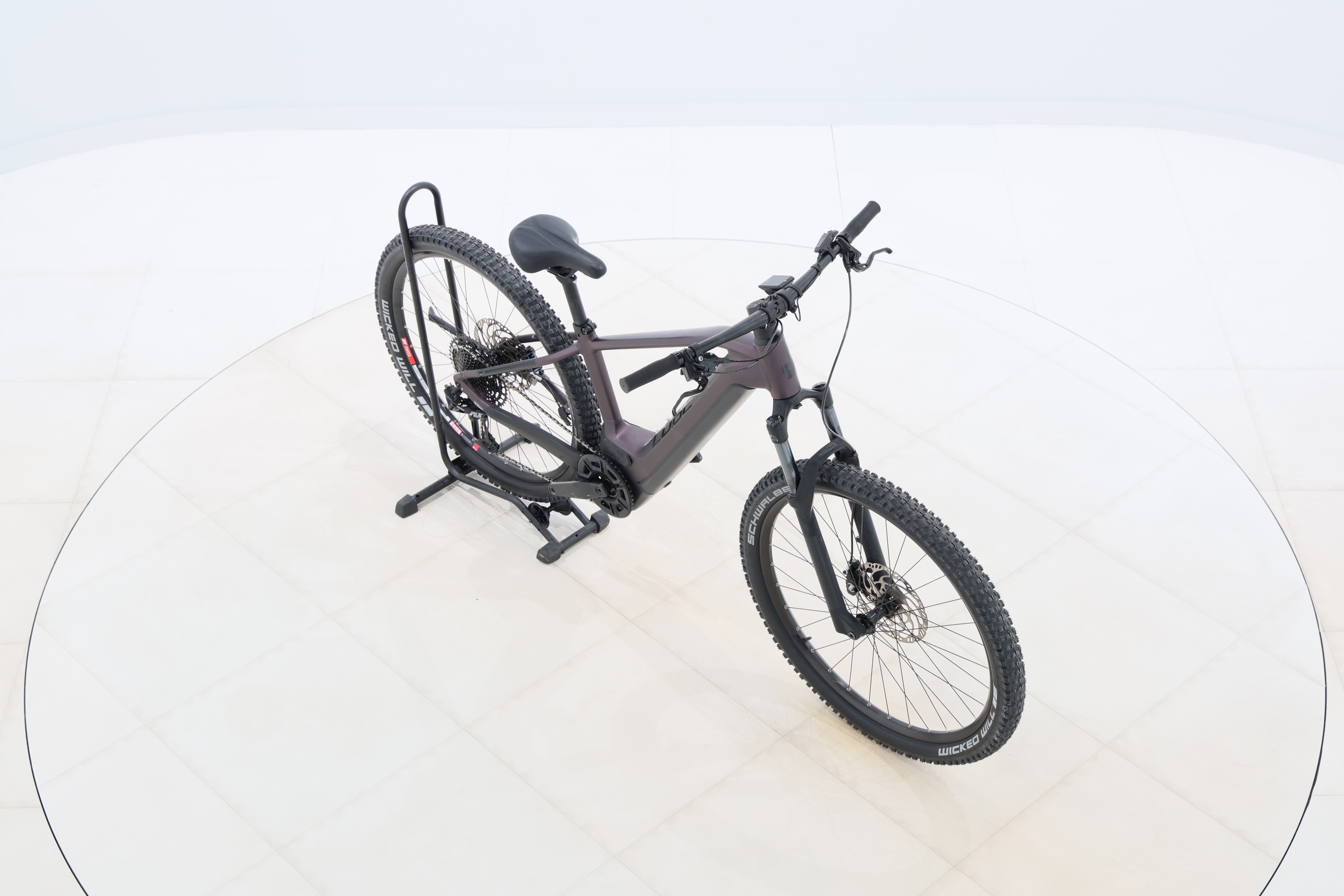 a01f916a-6302-42d0-9203-eab8274656bb