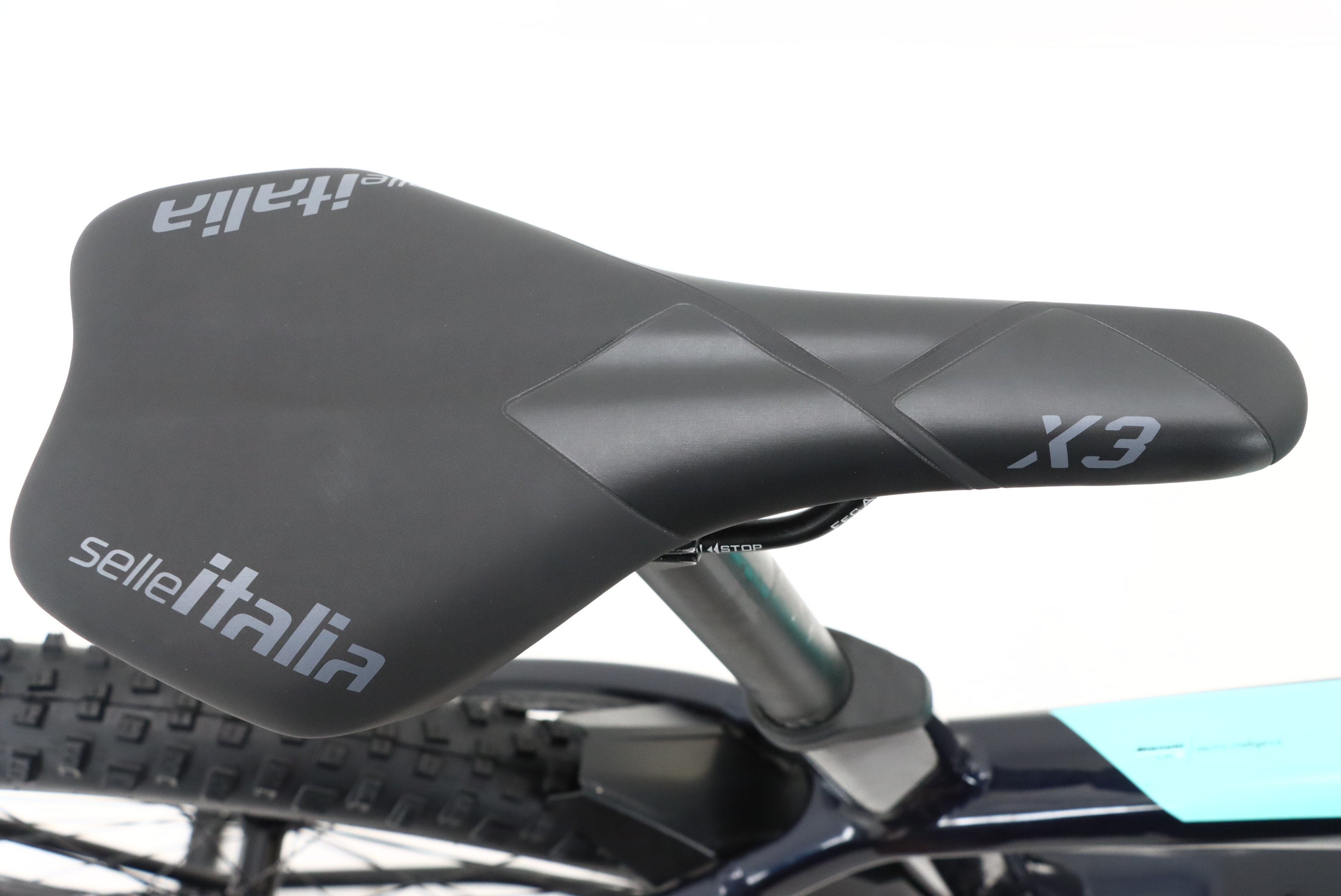 c6a8d1e3-46df-462e-a585-a935aed6328b