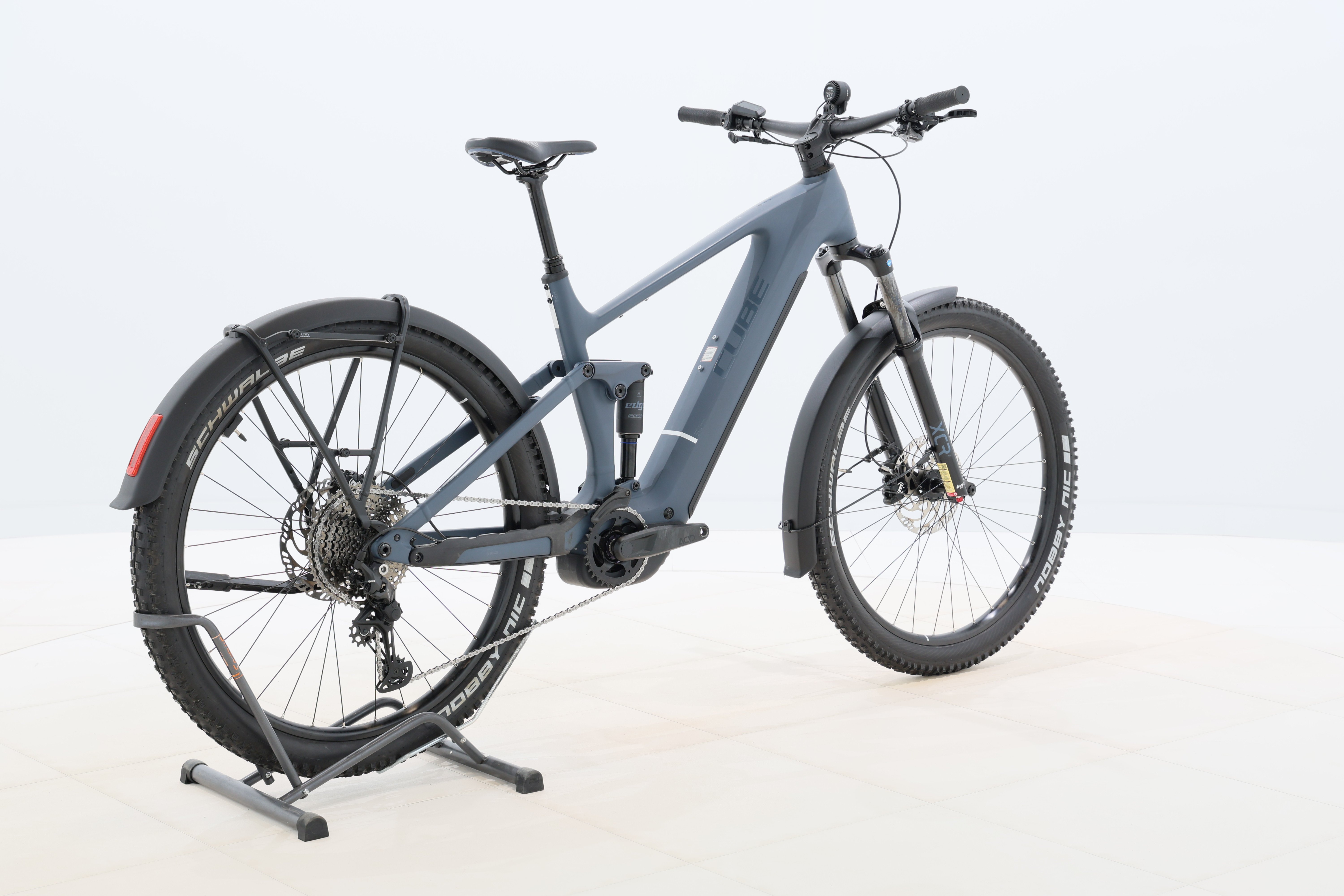 3f5cd1e7-e868-4bb9-b8c5-0ffb56fc099a