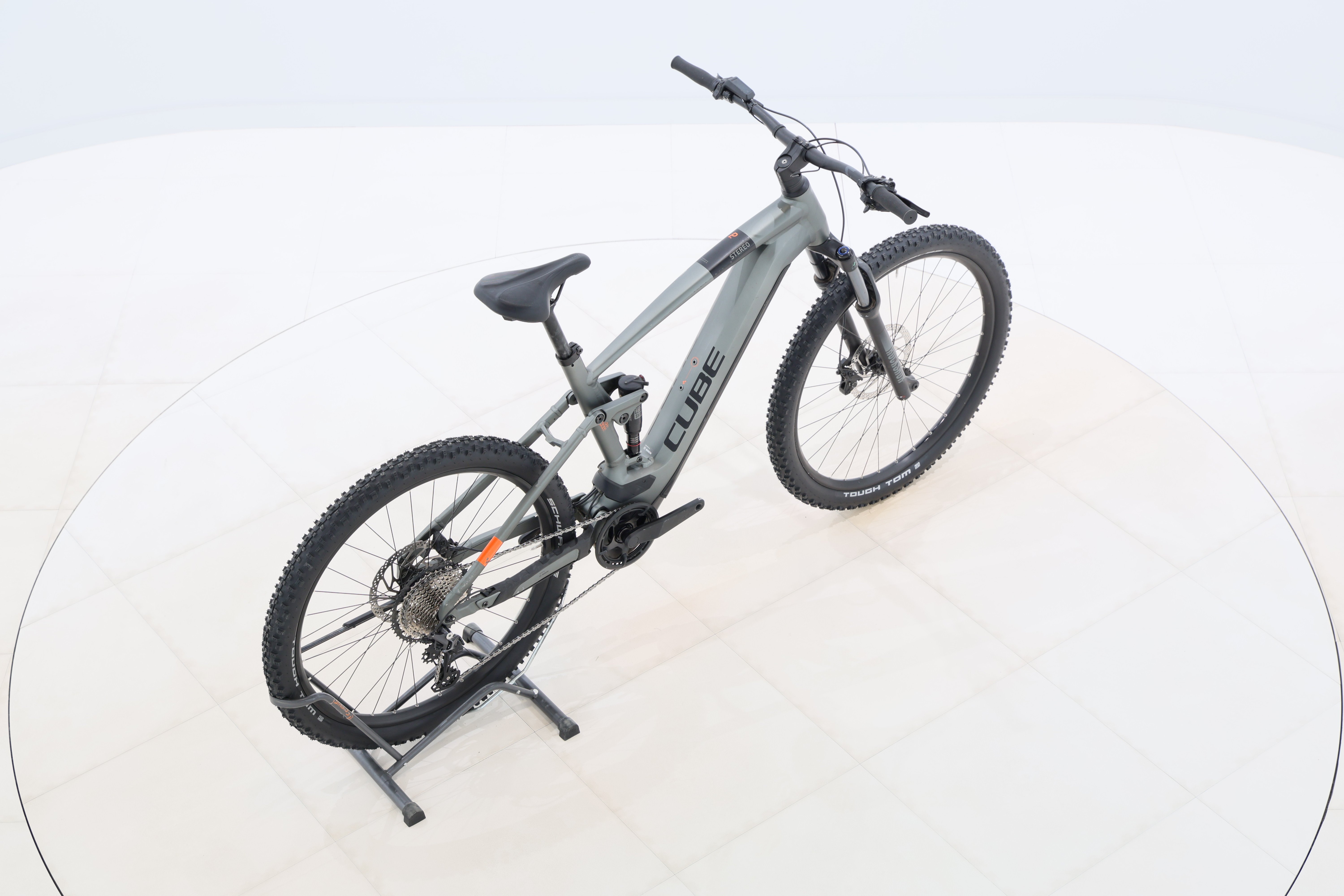 f4fffe27-c355-4033-9a7b-23446b071870