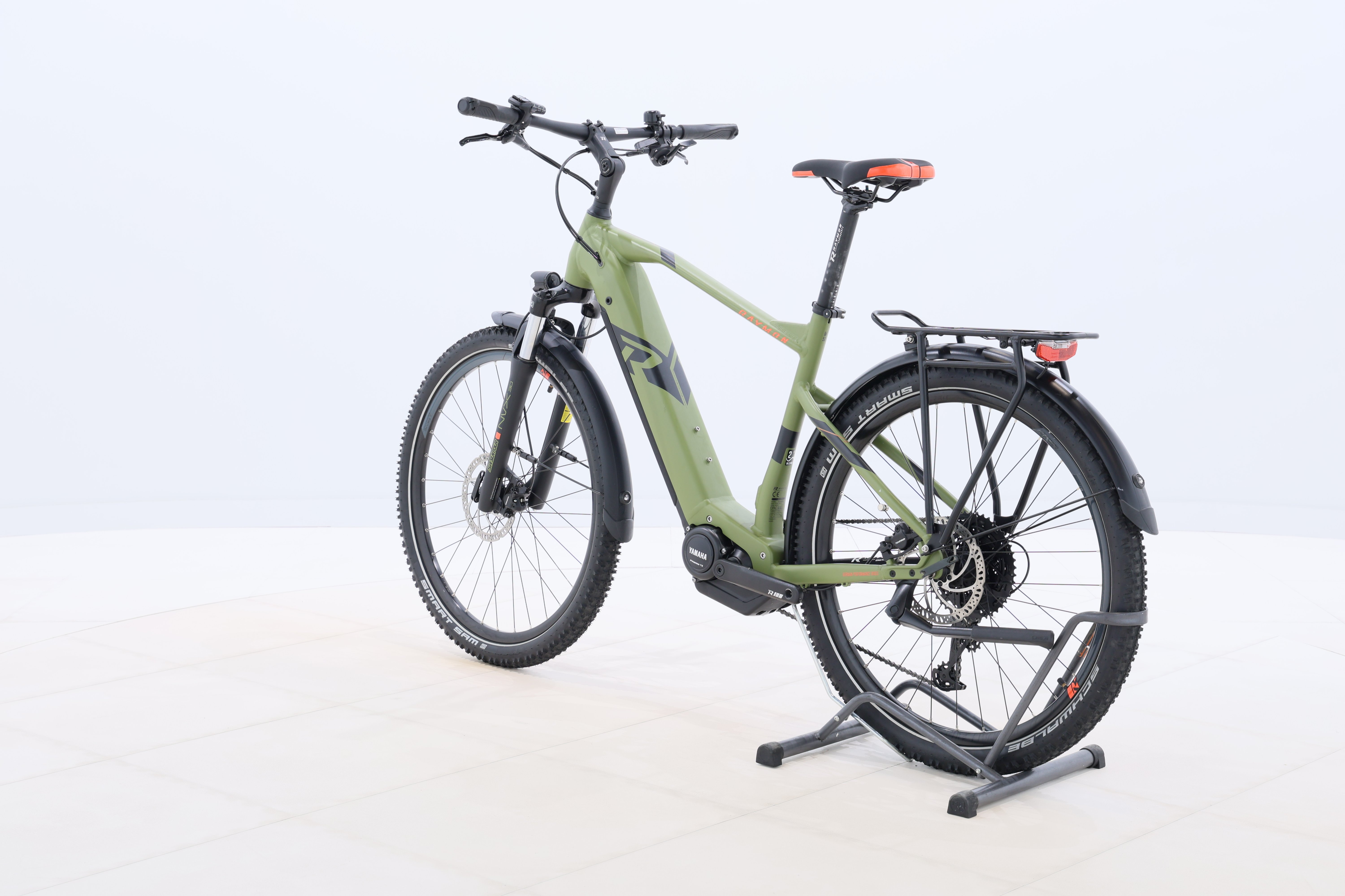 8c6b357e-08bf-4e82-9397-c6ab37e88f40