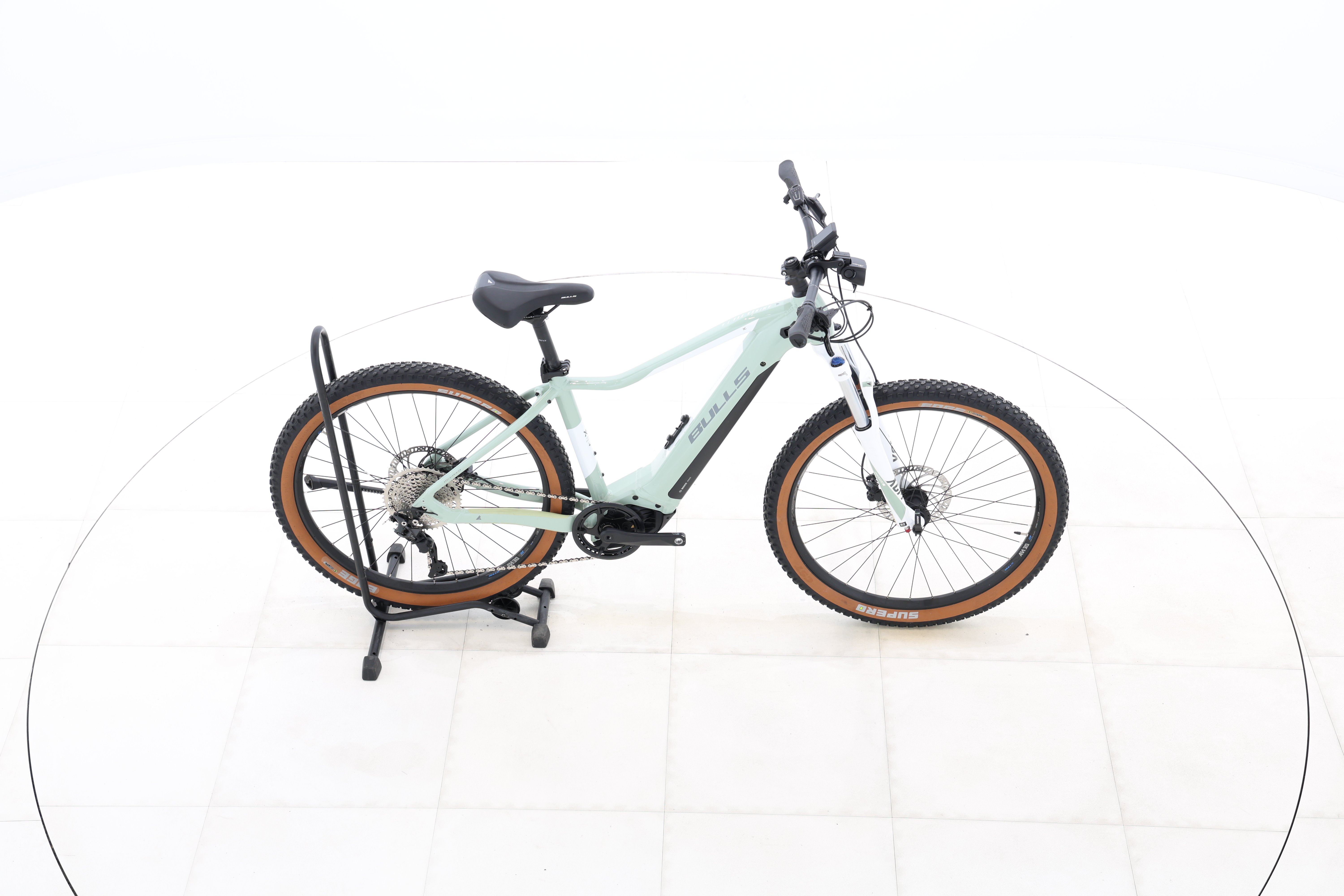 a0131431-d4af-43fc-95b9-93d72fa5f30d