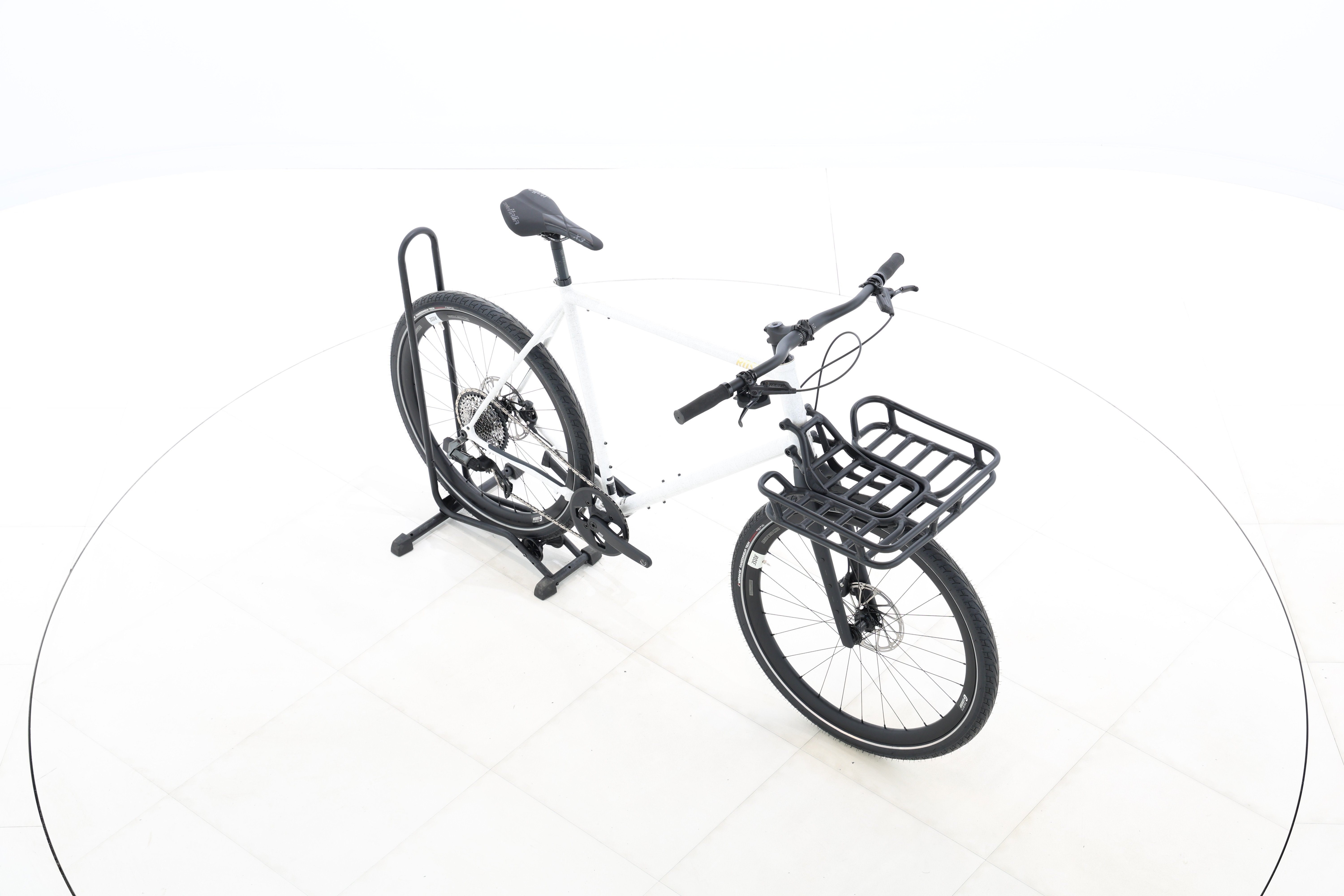 d6ecb666-95b9-4b29-bacf-771591f0427c