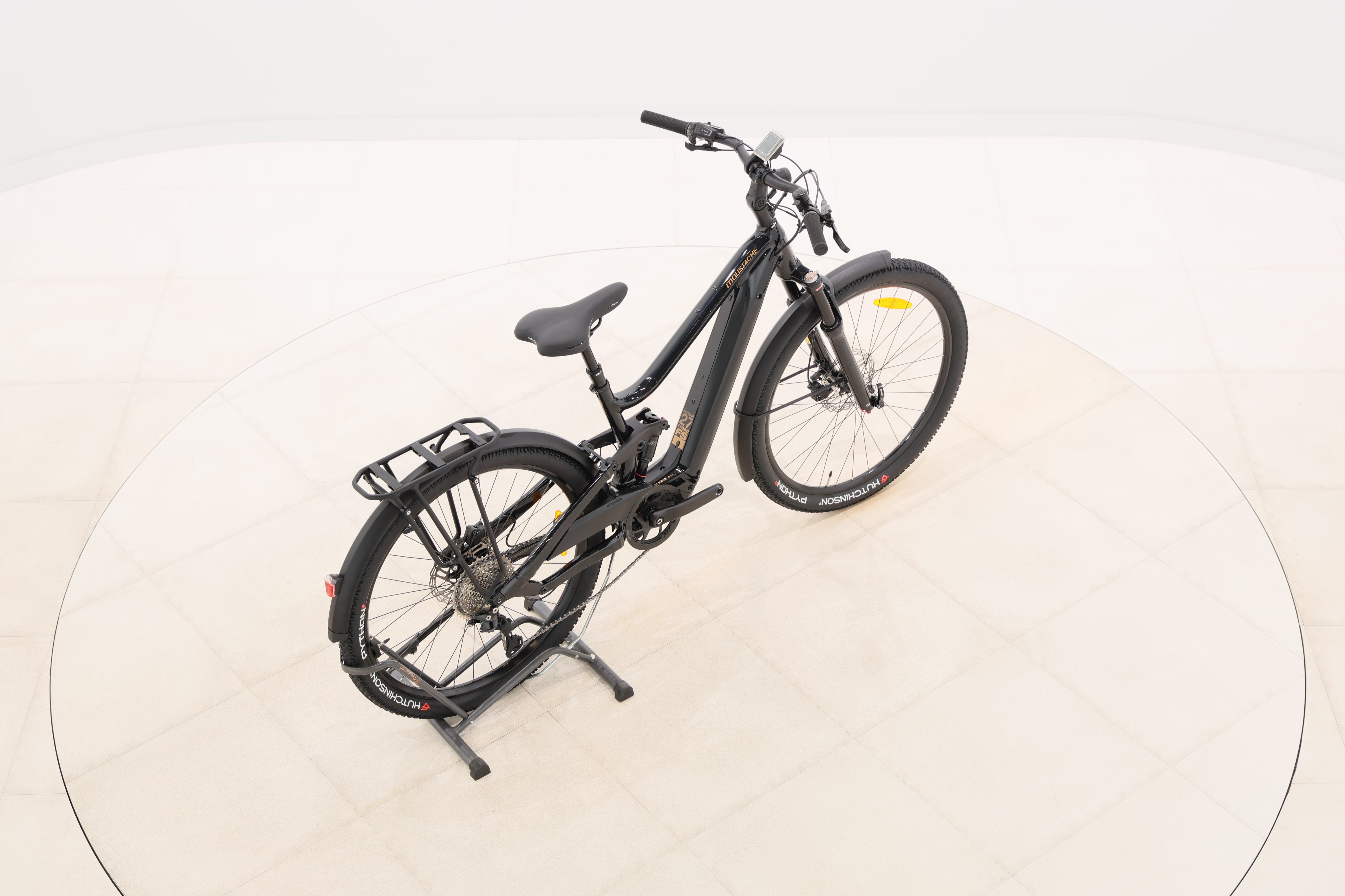 9daca231-c539-47d0-adeb-bbf12d1ed745