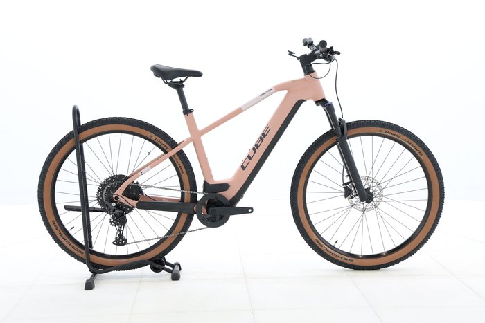 Cube Reaction Hybrid Pro 750 2023